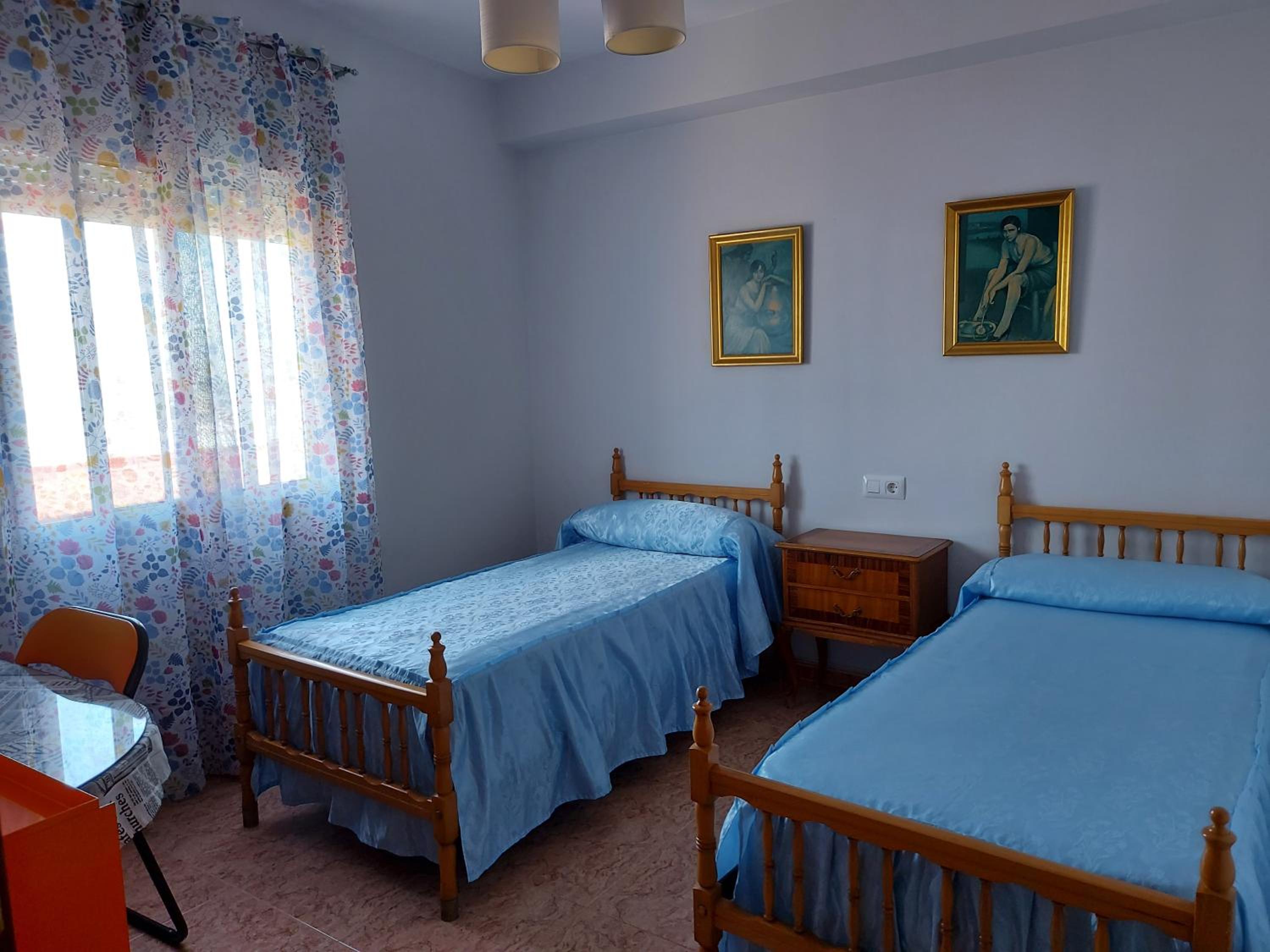 Three-Bedroom Apartment - Photo 21