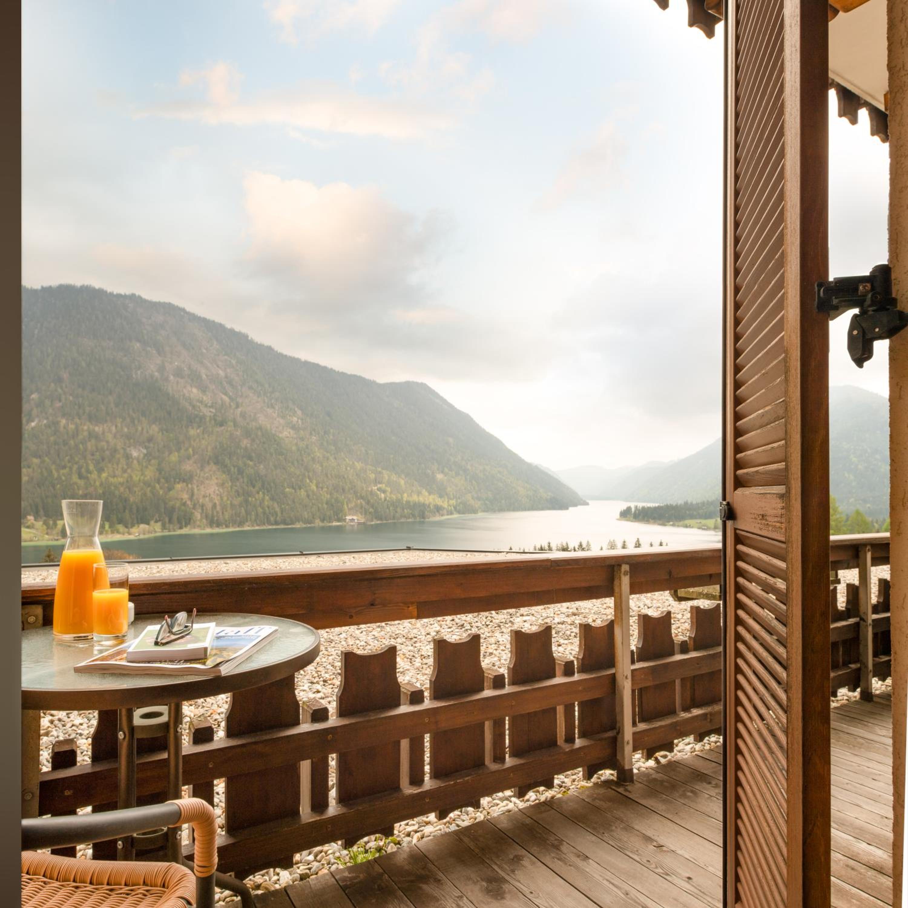 Double Room with Lake View photo 2