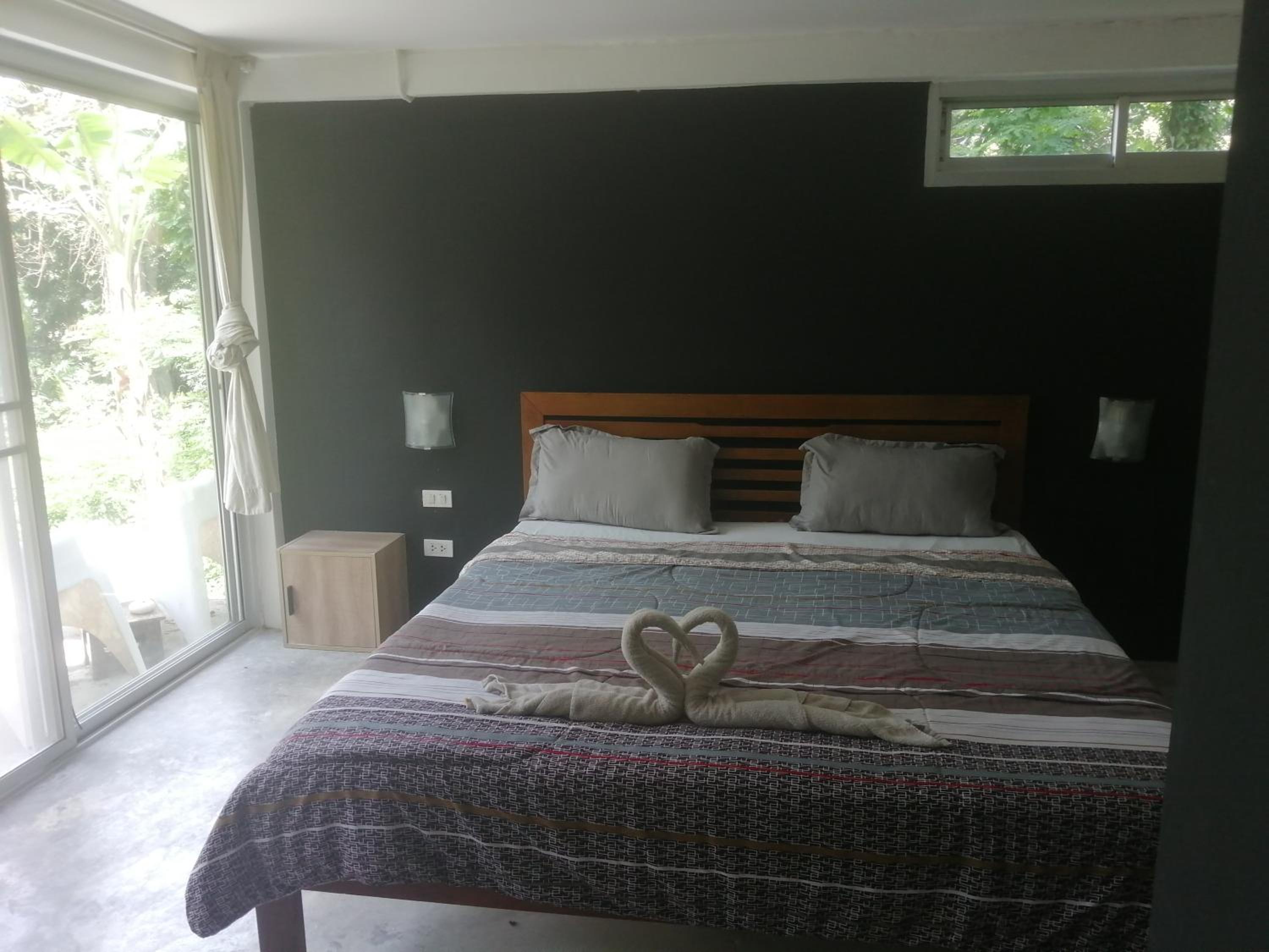 Standard King Room photo 2