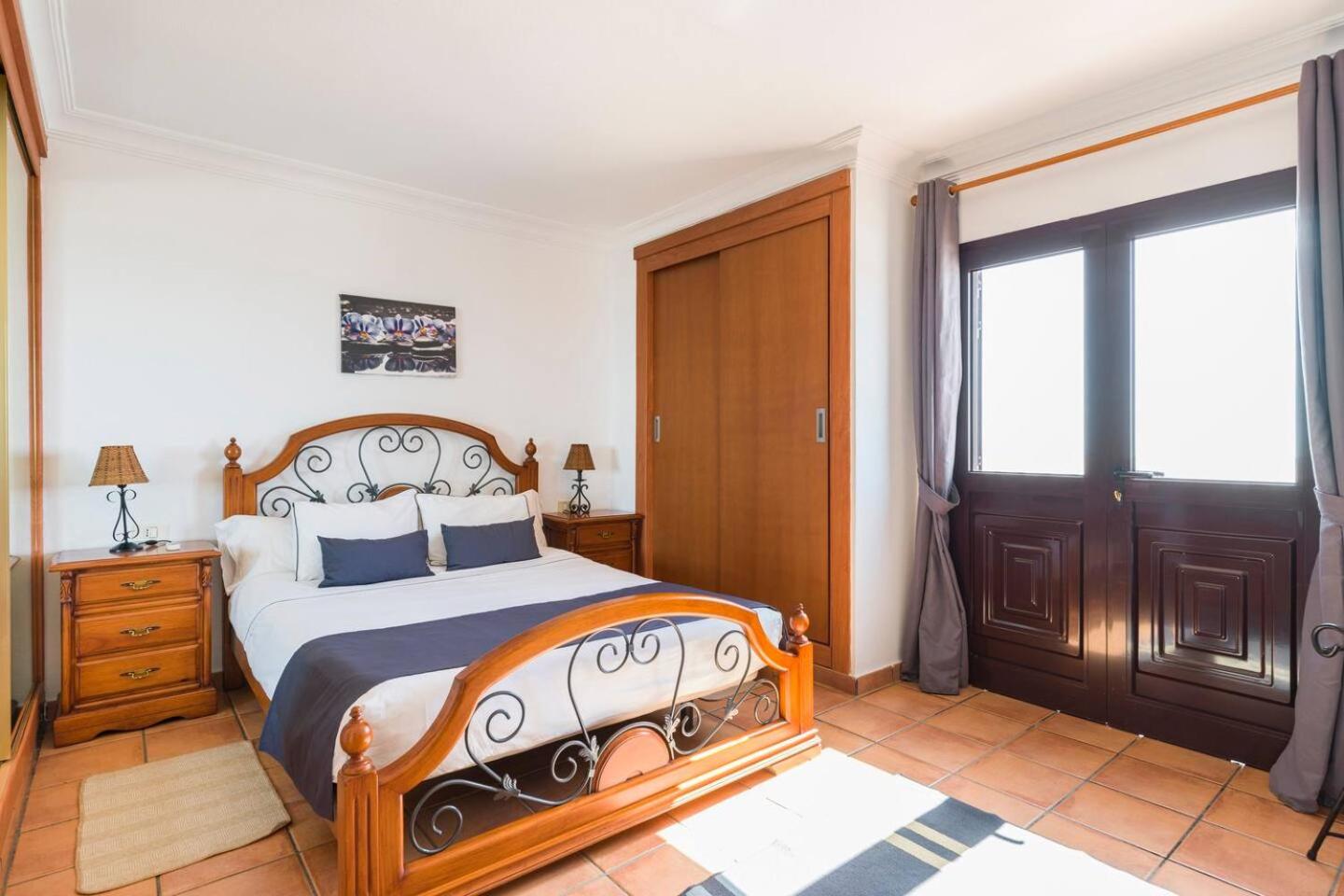 Casa adosada de tres habitaciones