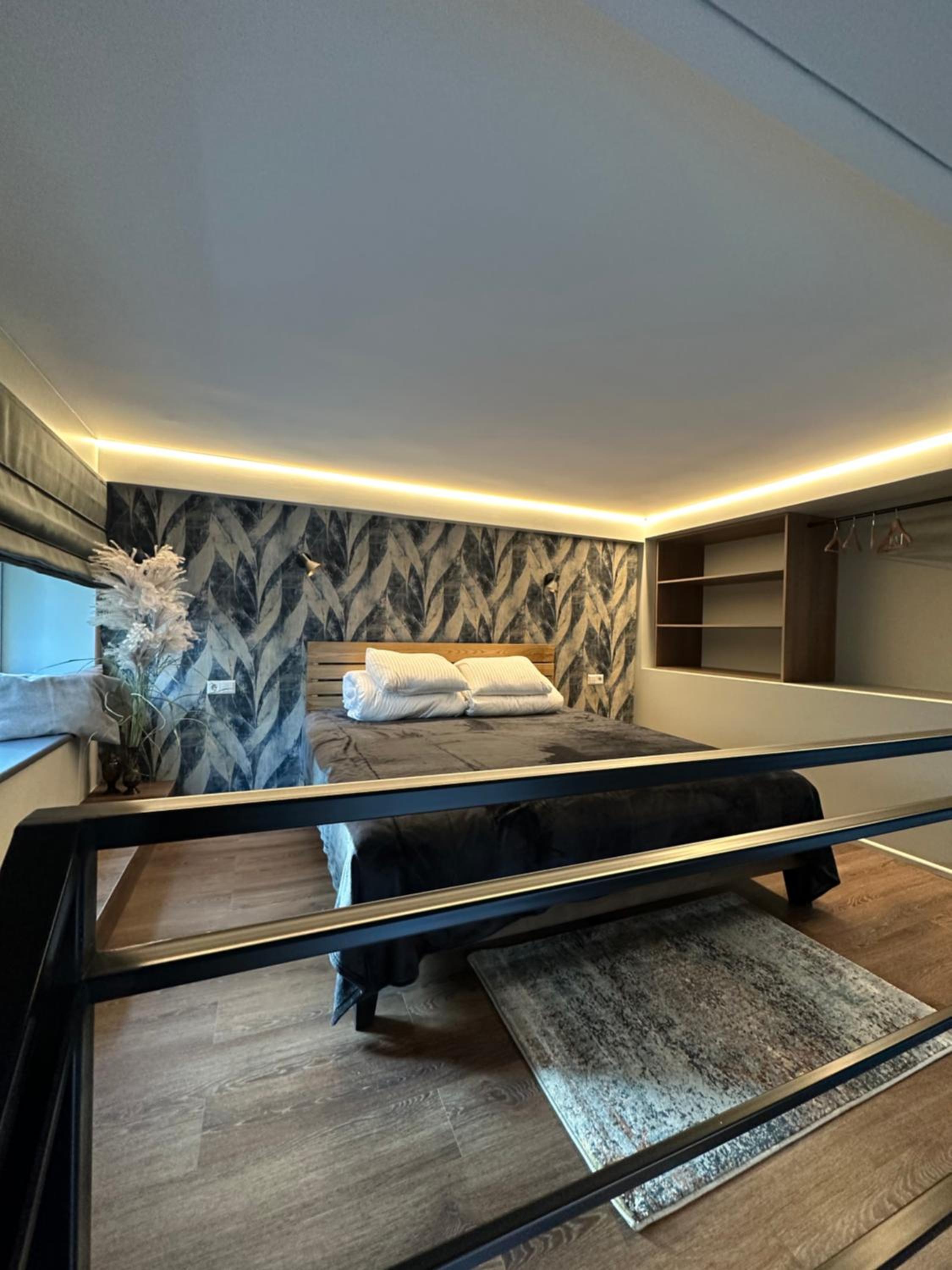 Loft - Photo 13