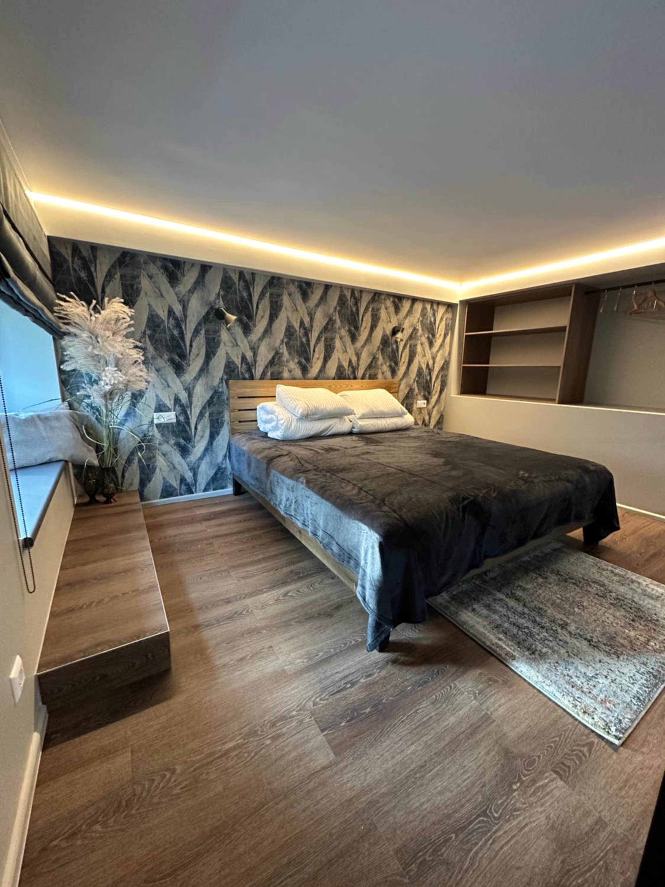 Loft - Photo 2