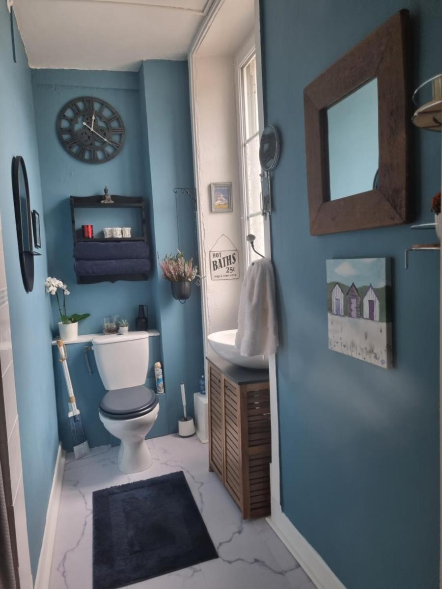 Double Room with Private Bathroom - Photo 3