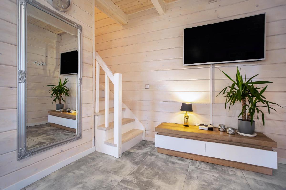 Two-Bedroom House photo 2