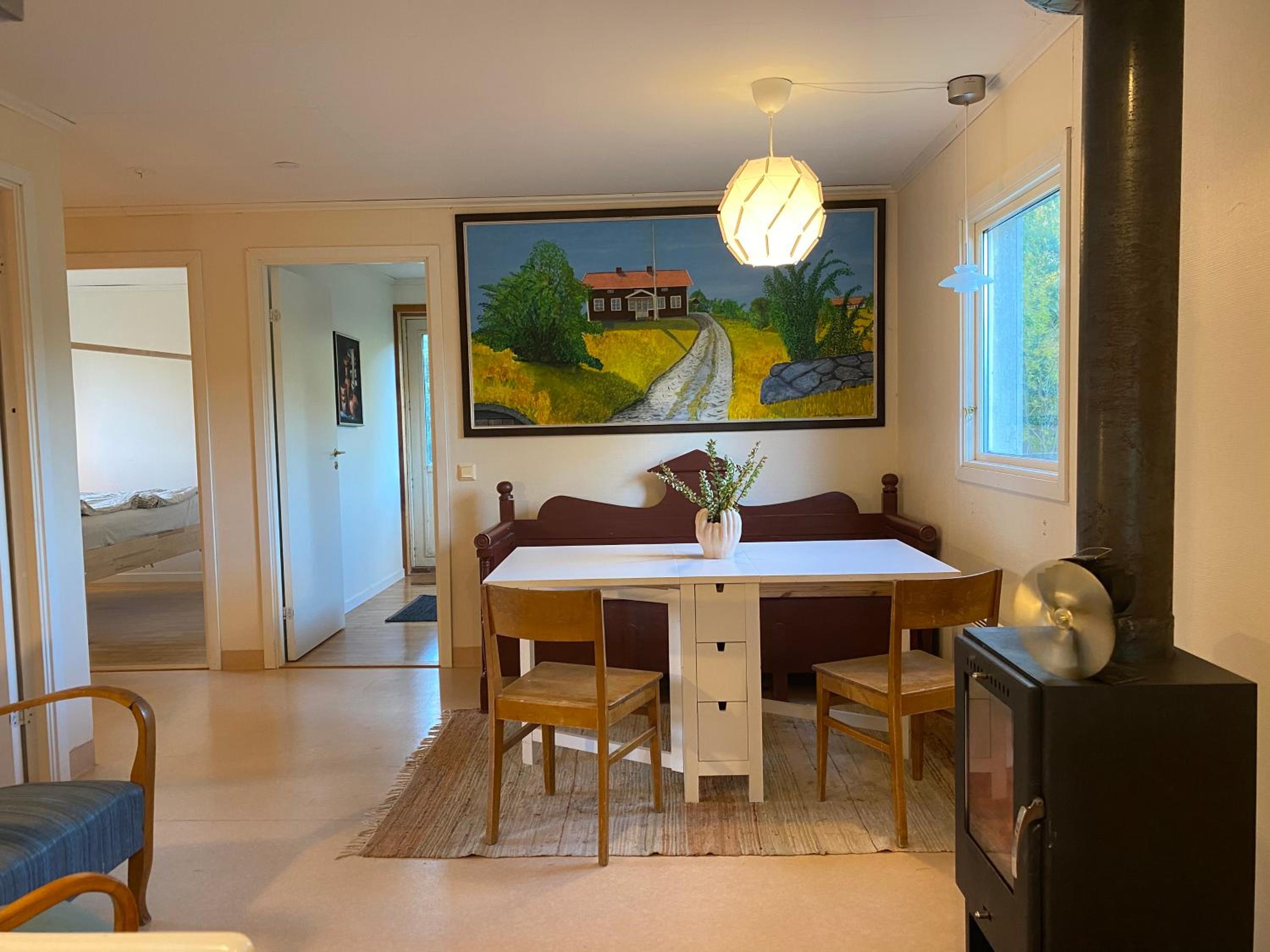Three-Bedroom House - Photo 10