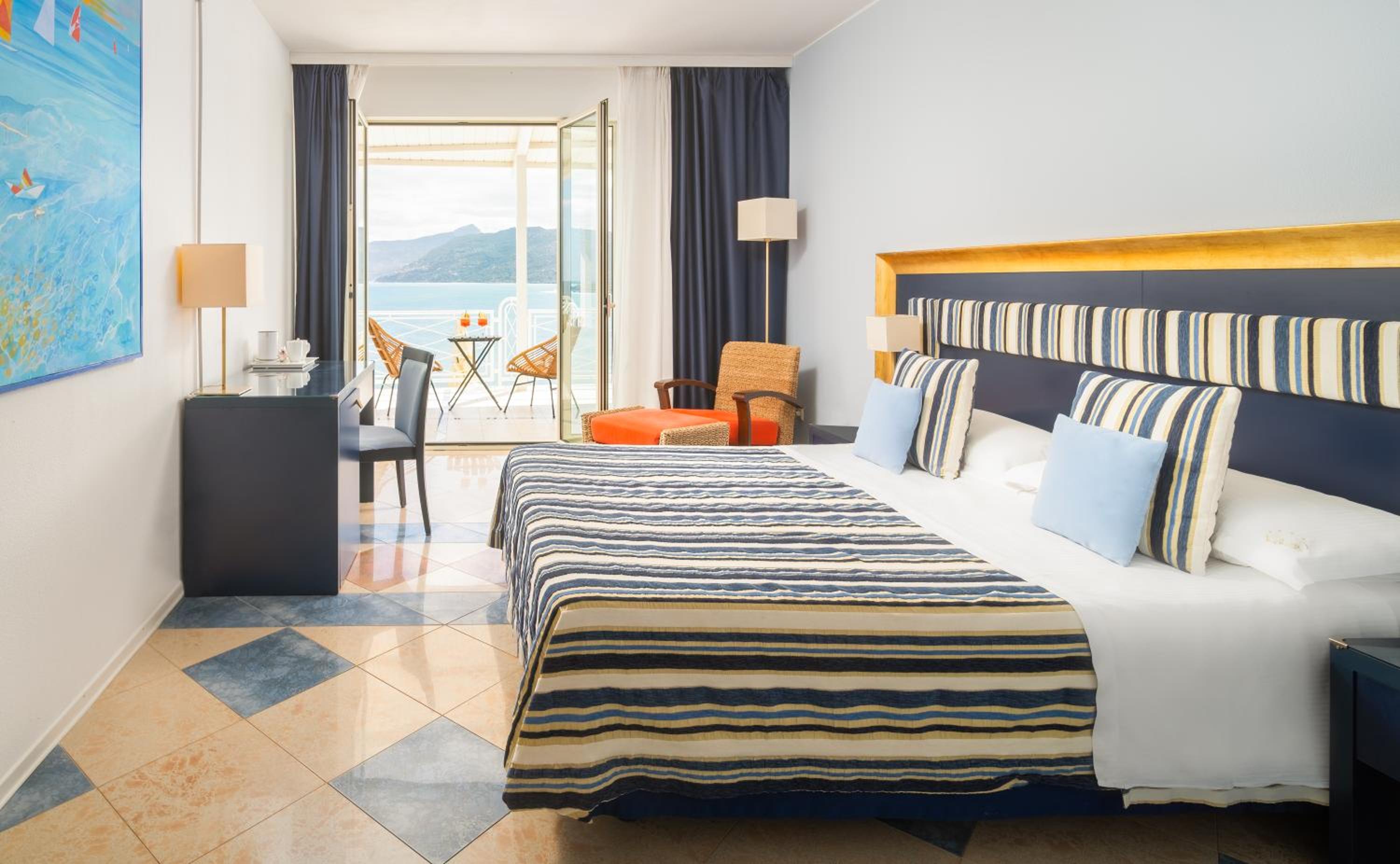 Superior Double Room with Sea View - Photo 1