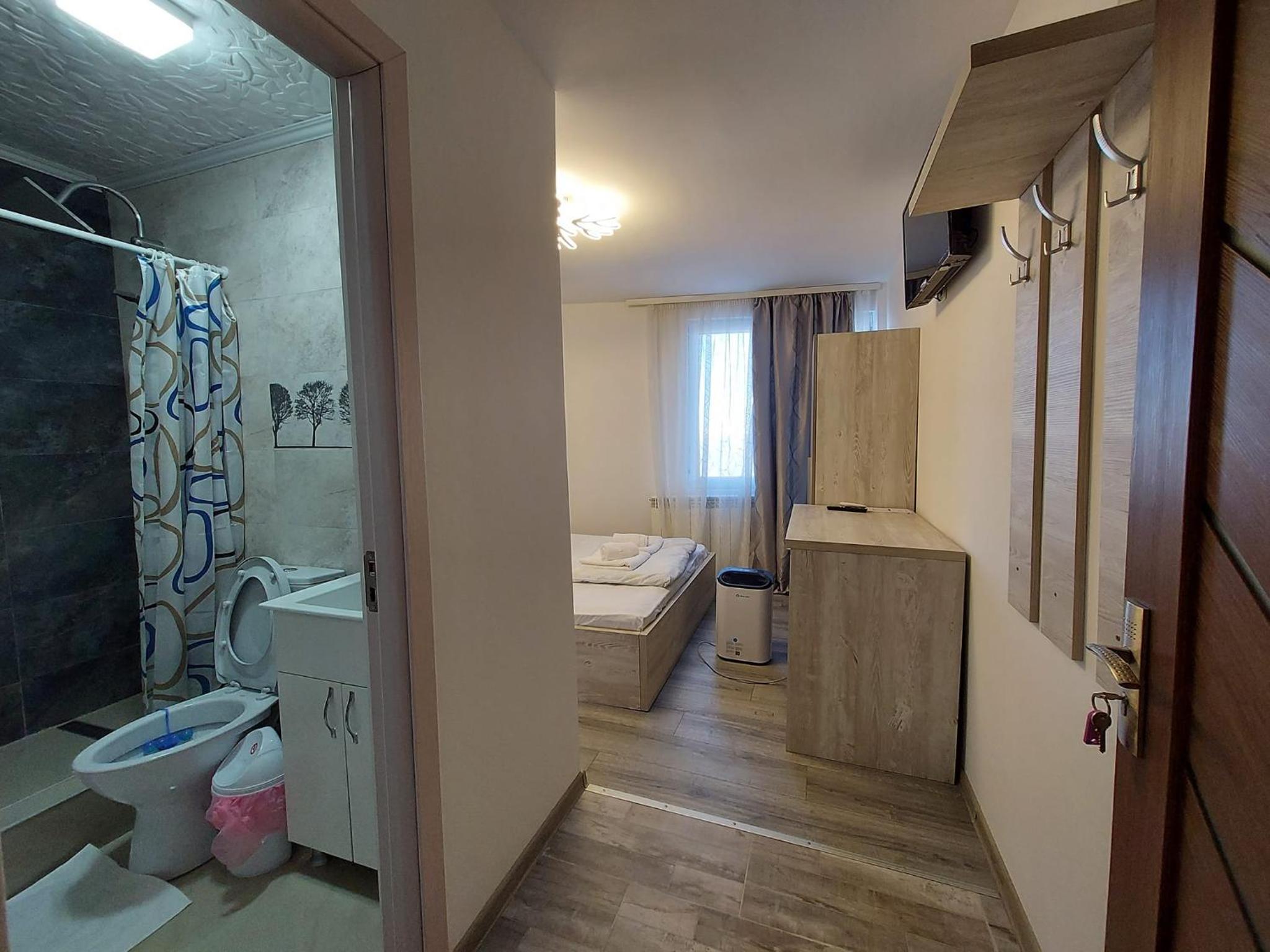 Double Room with Private Bathroom photo 1