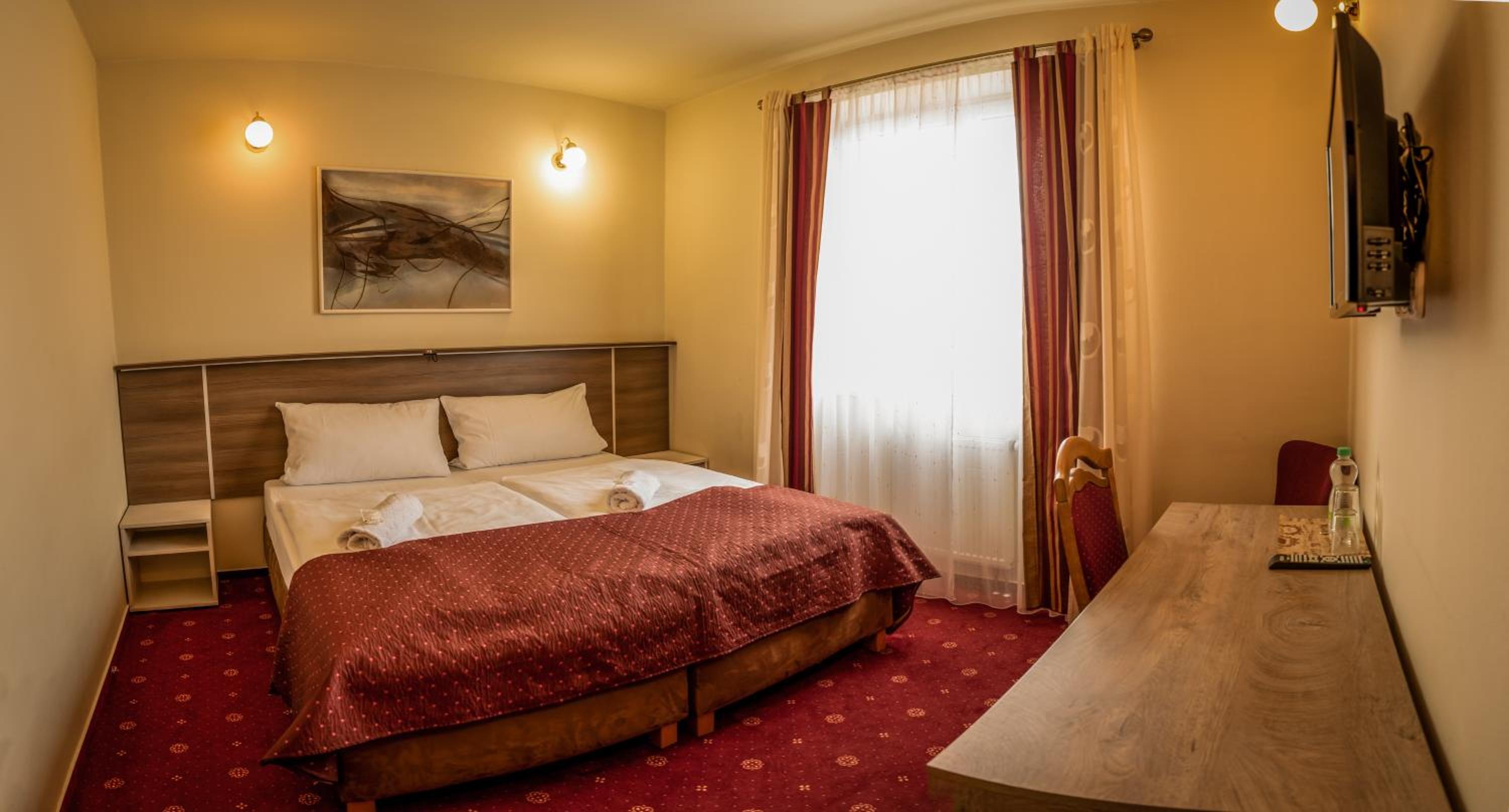 Deluxe Double Room - Photo 1