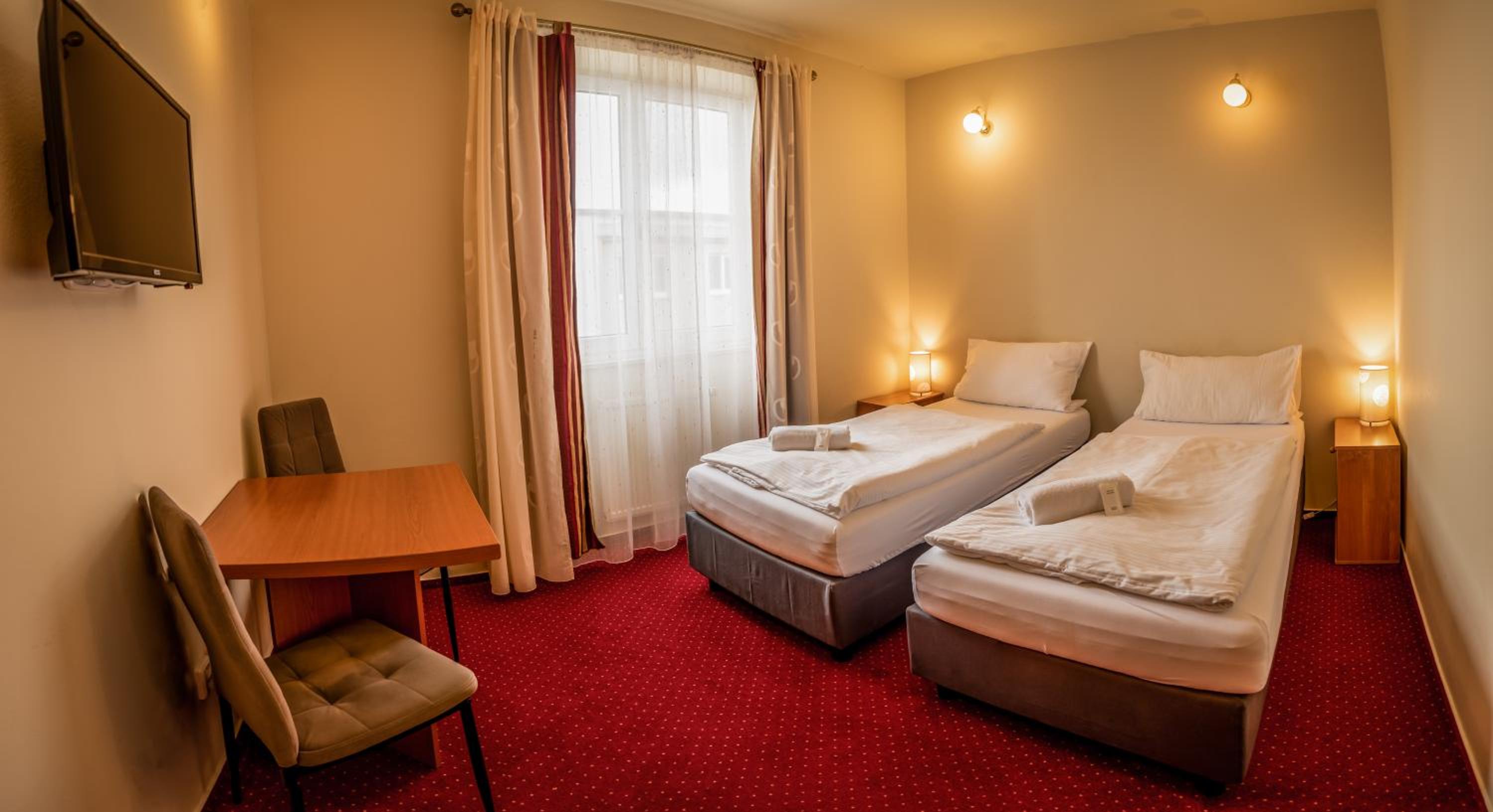 Deluxe Twin Room - Photo 1