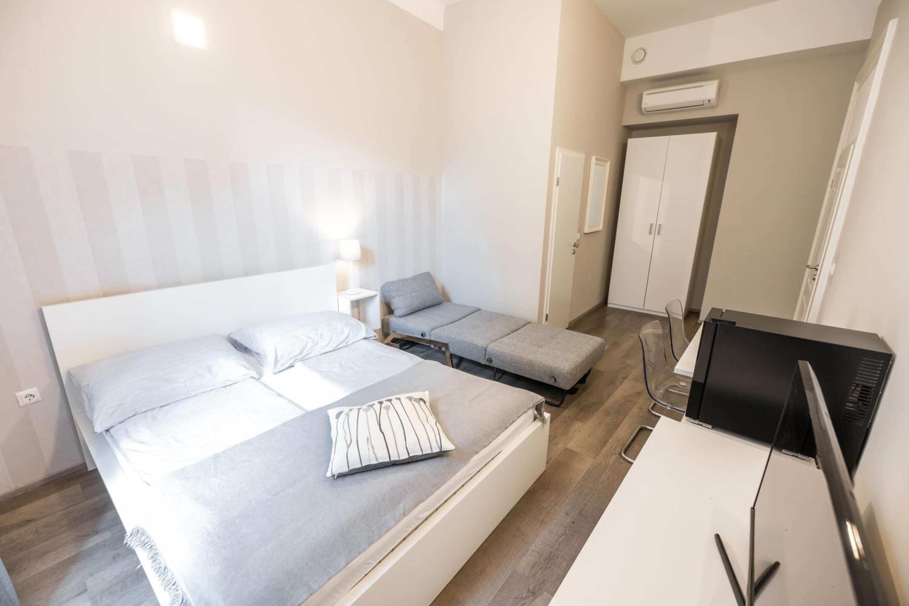 Triple Room - Photo 5