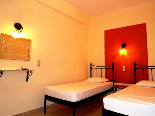 Two-Bedroom Apartment with Garden View - Terpsihori photo 2