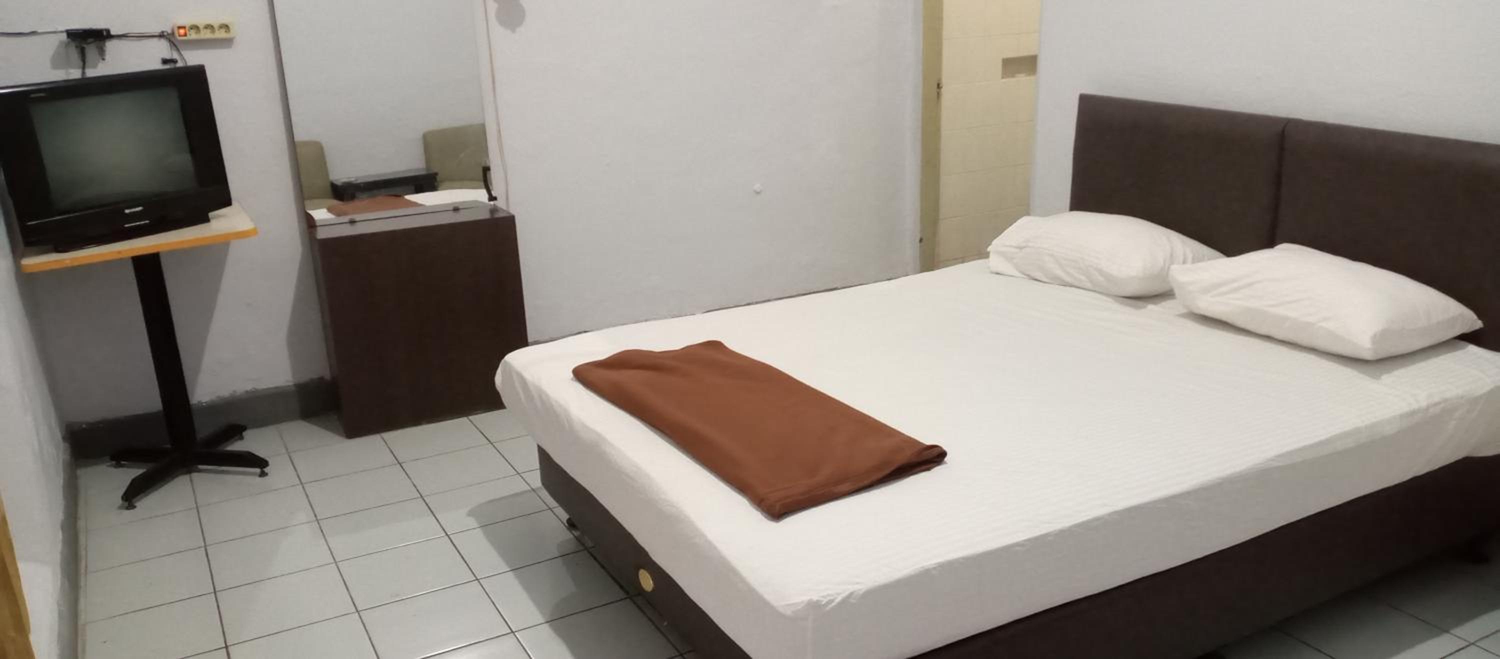 Standard Double Room - Photo 3