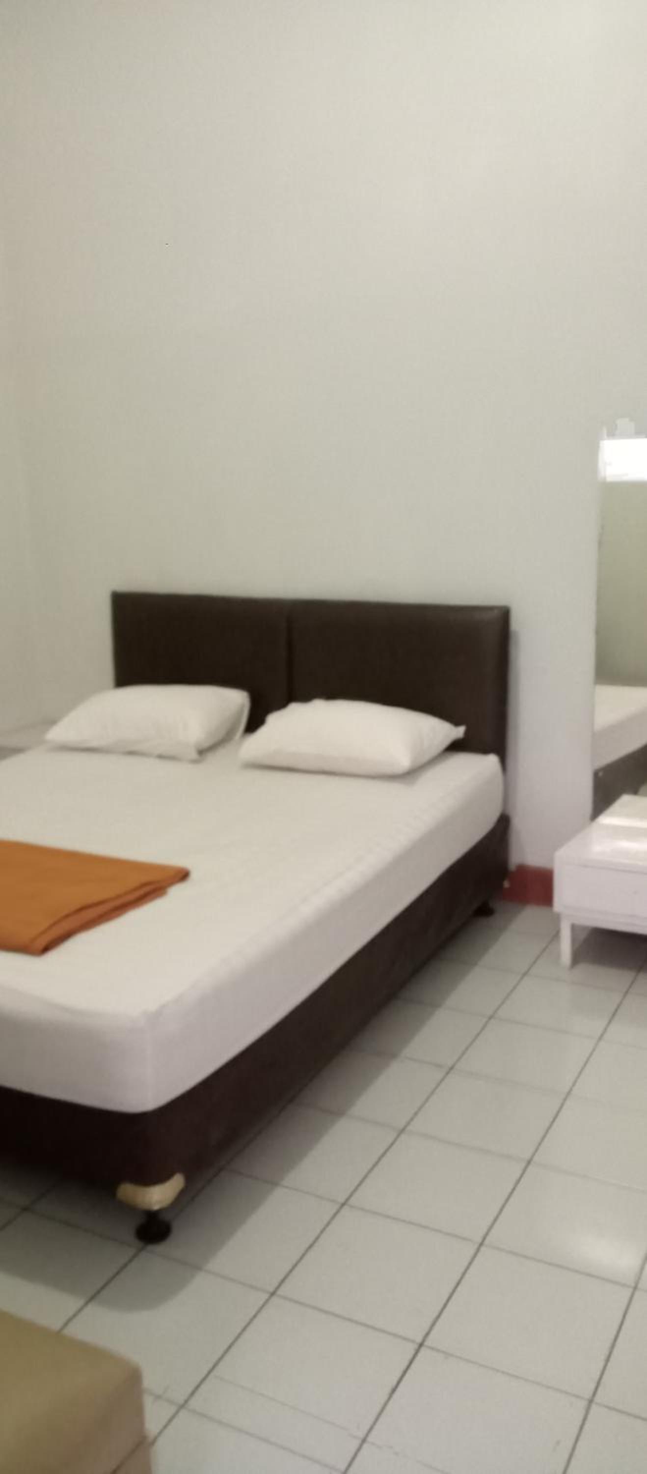 Standard Double Room - Photo 7
