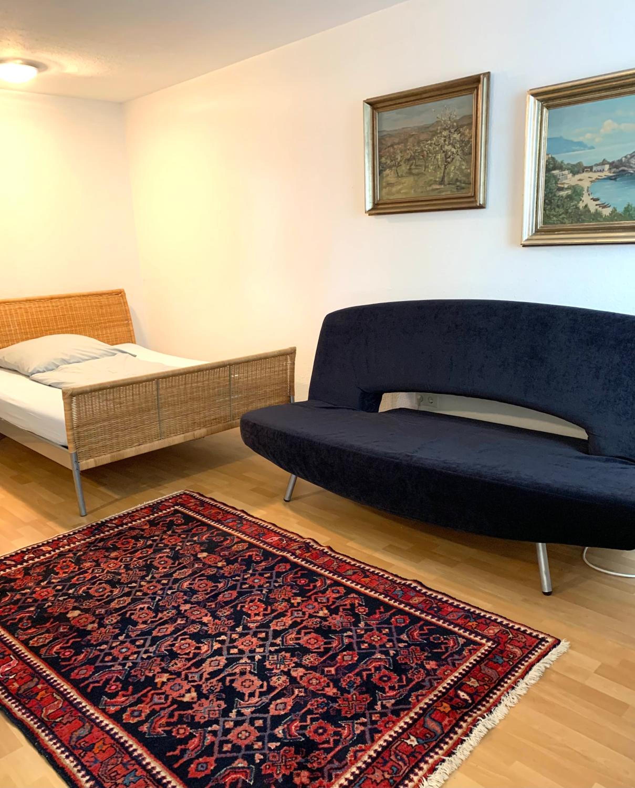 One-Bedroom Apartment photo 1