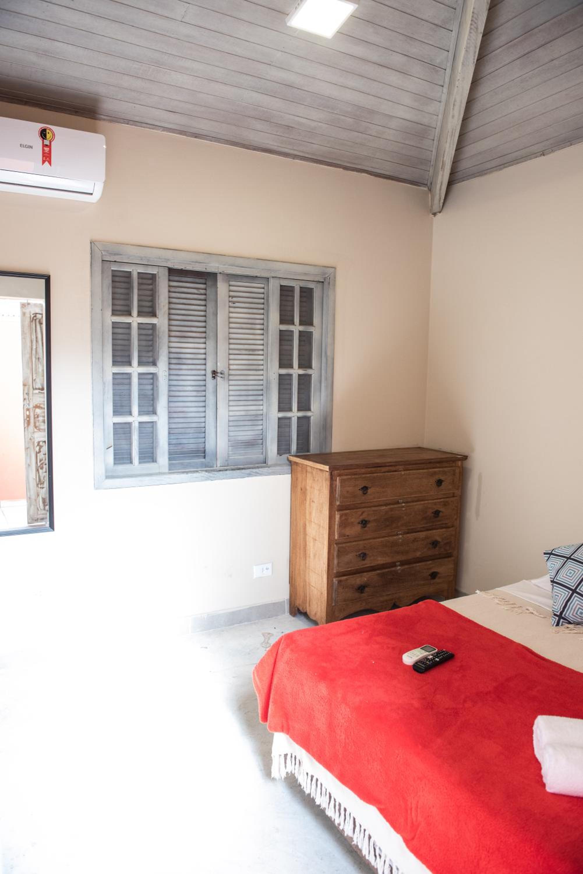 Budget Double Room - Photo 15