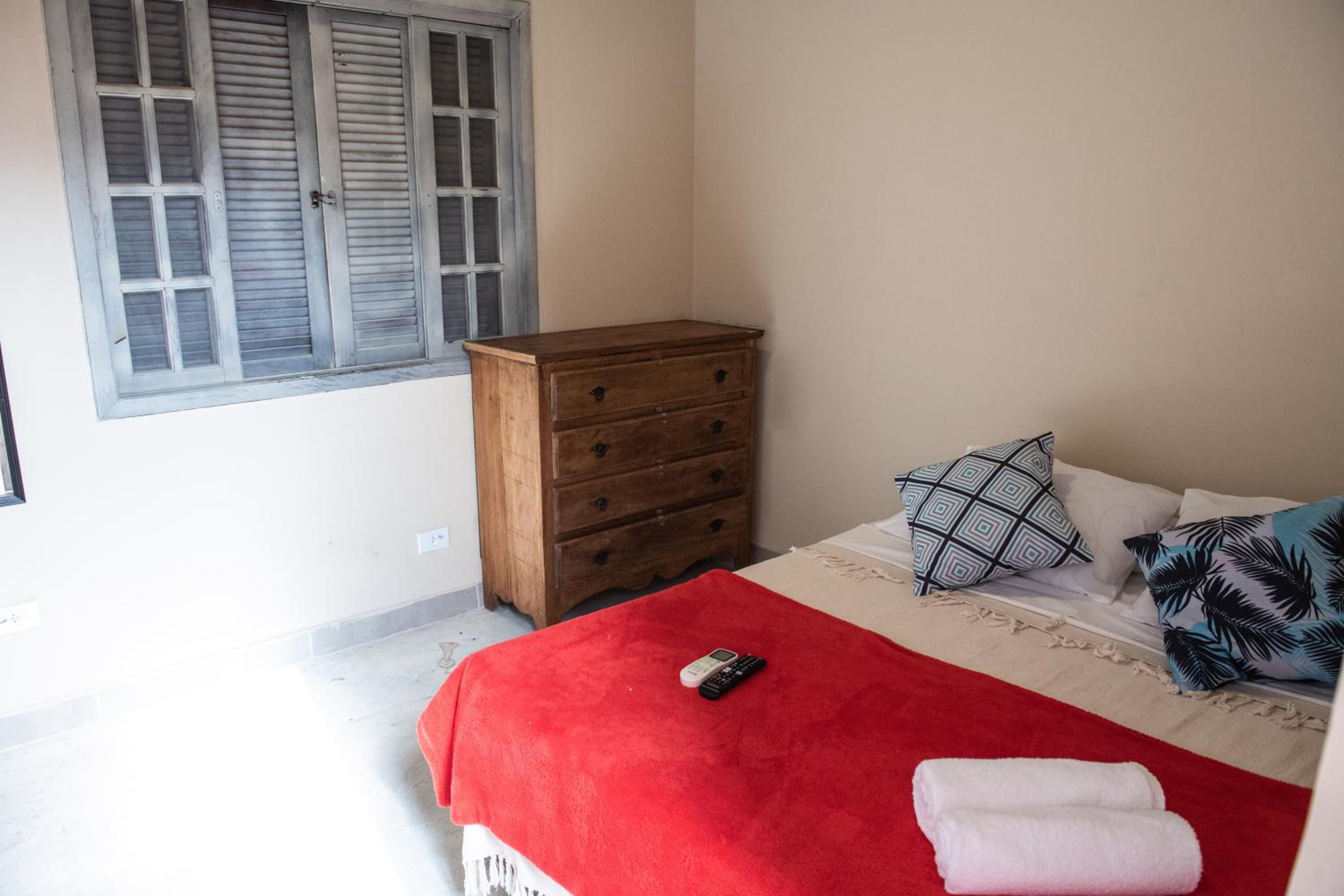 Budget Double Room - Photo 16