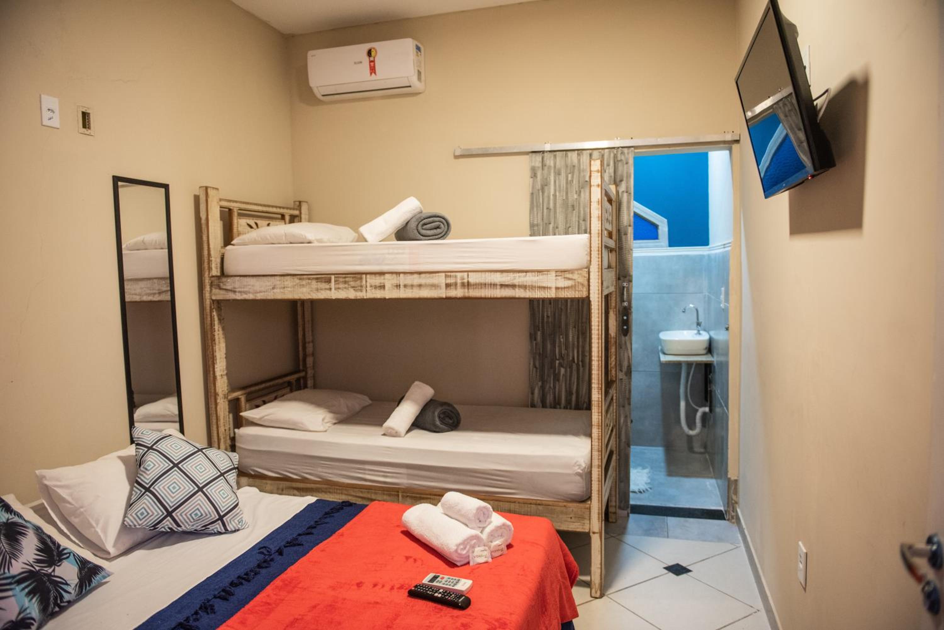 Quadruple Room - Photo 5