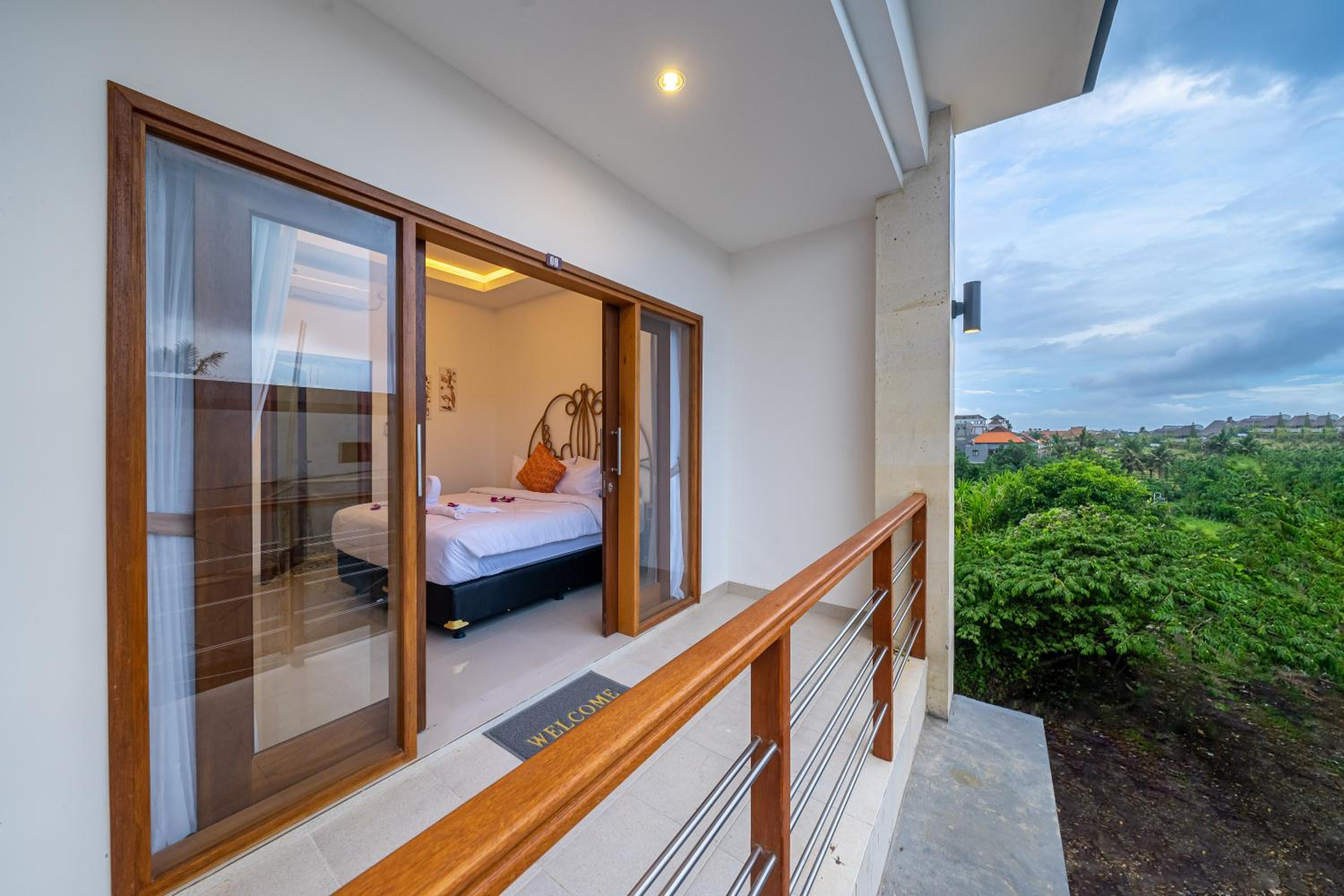 Deluxe Room - Photo 2