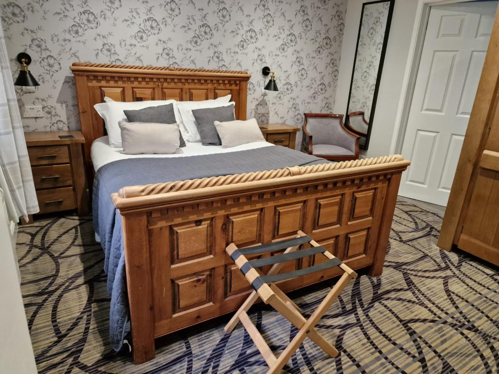Double Room with Garden View - Photo 3