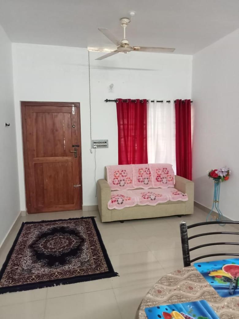 Three-Bedroom House photo 1