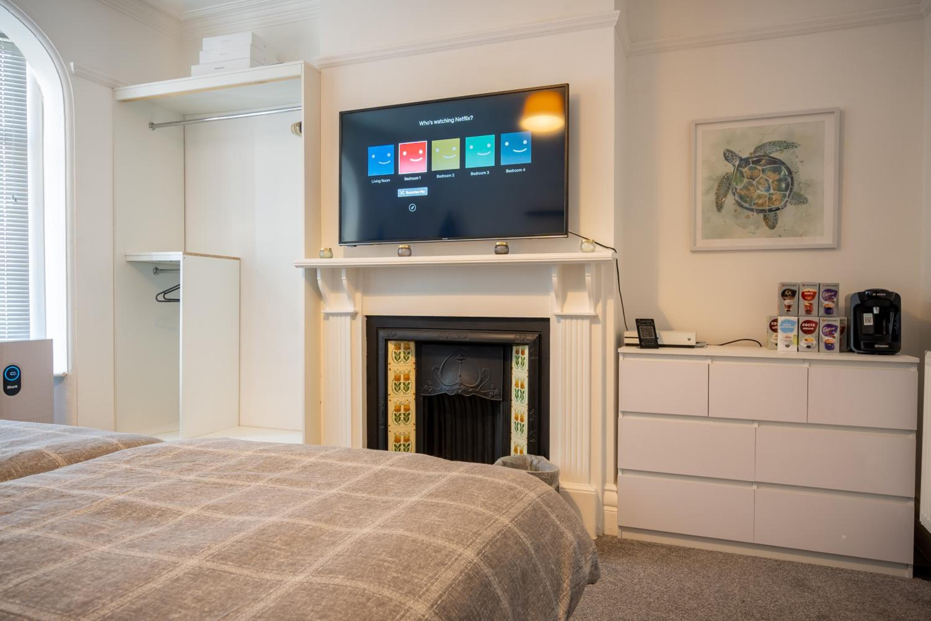 Twin Room with Shared Bathroom