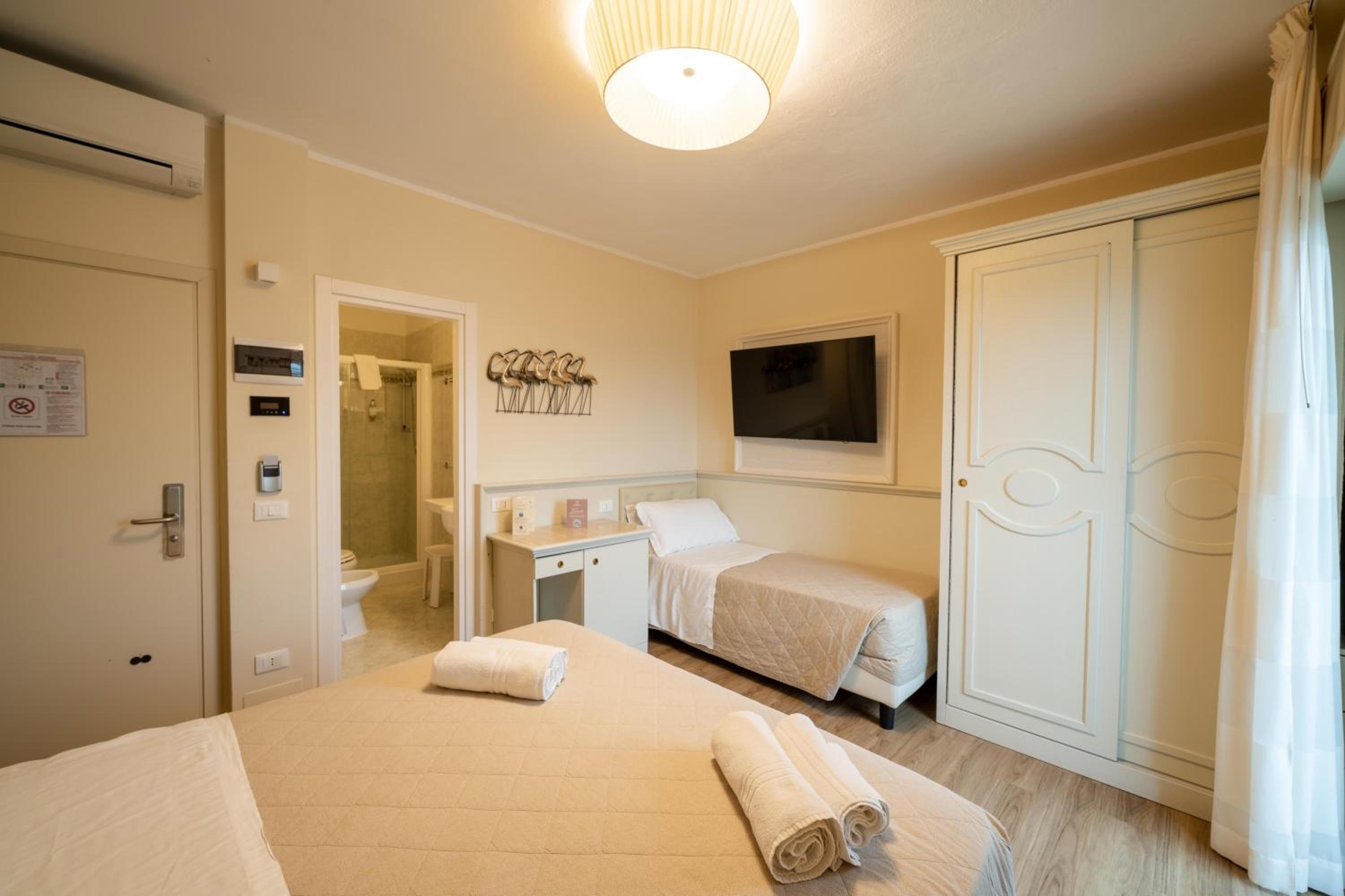 Comfort Triple Room - Photo 4