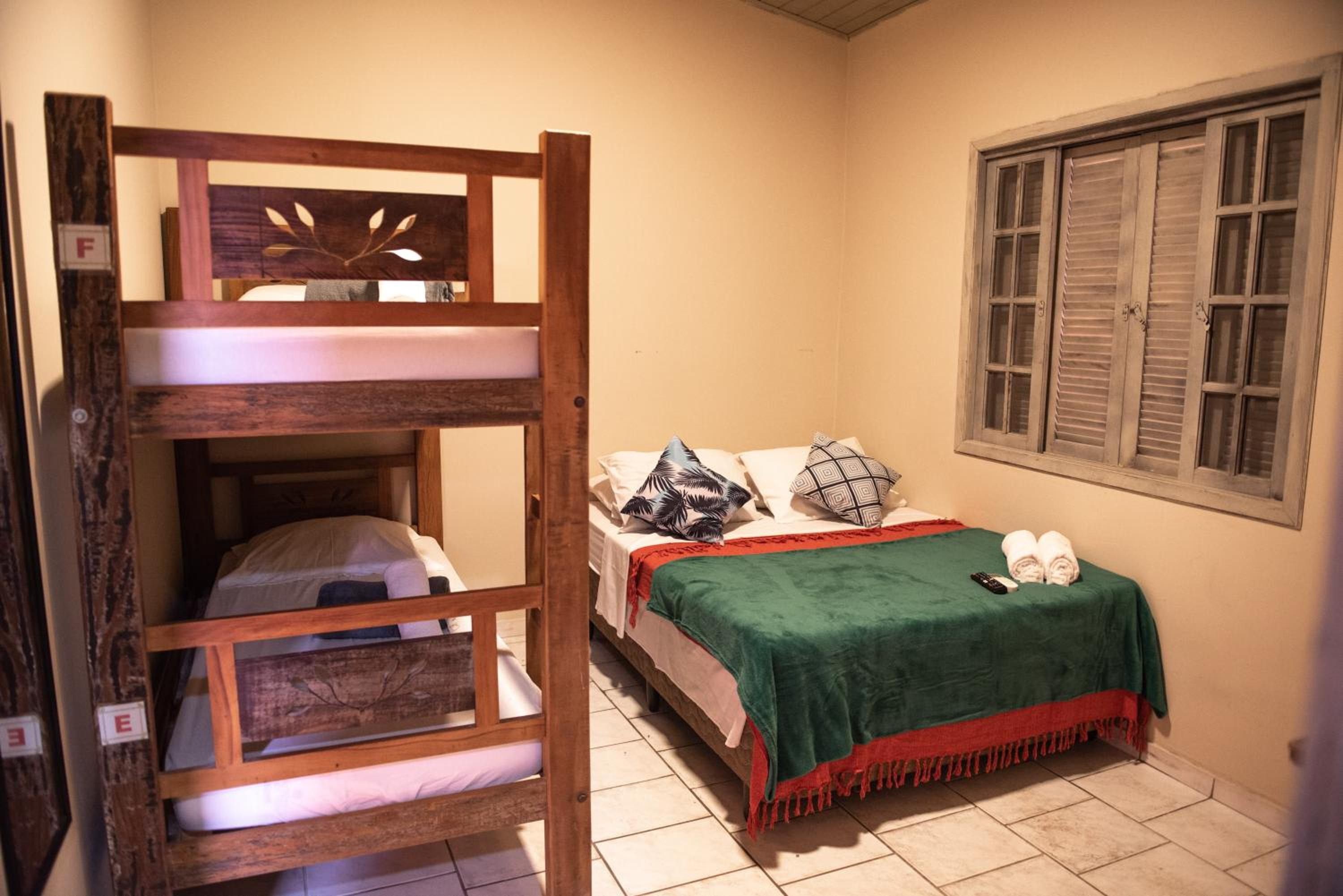 Quadruple Room - Photo 30