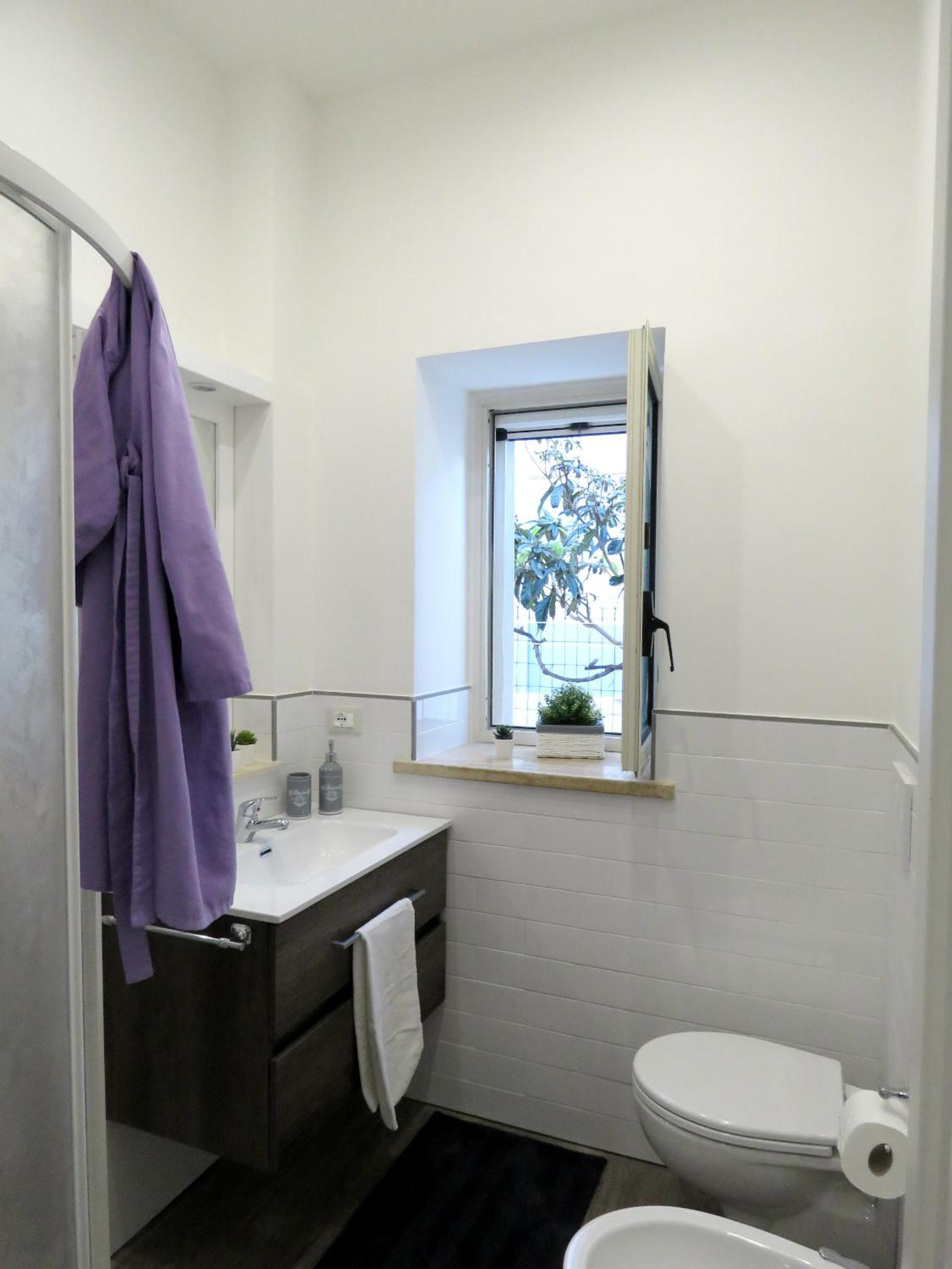 One-Bedroom Apartment photo 3