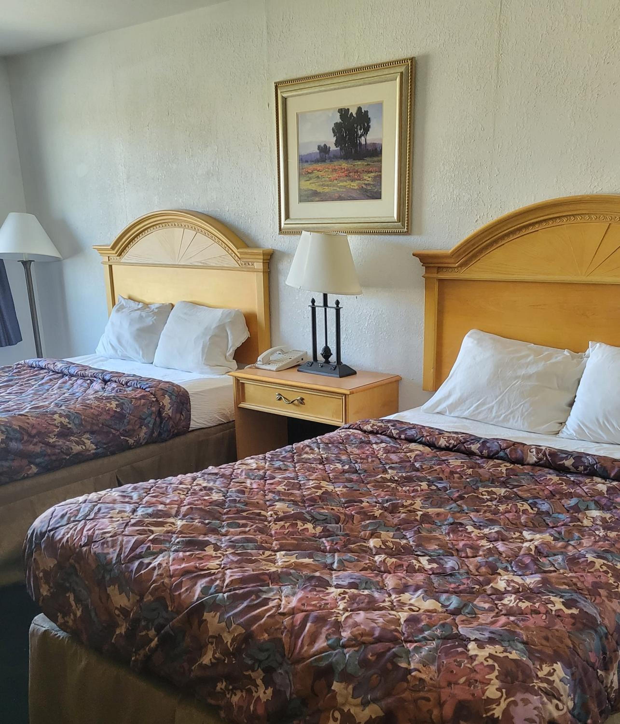 Double Room with Two Double Beds - Non-Smoking - Photo 6