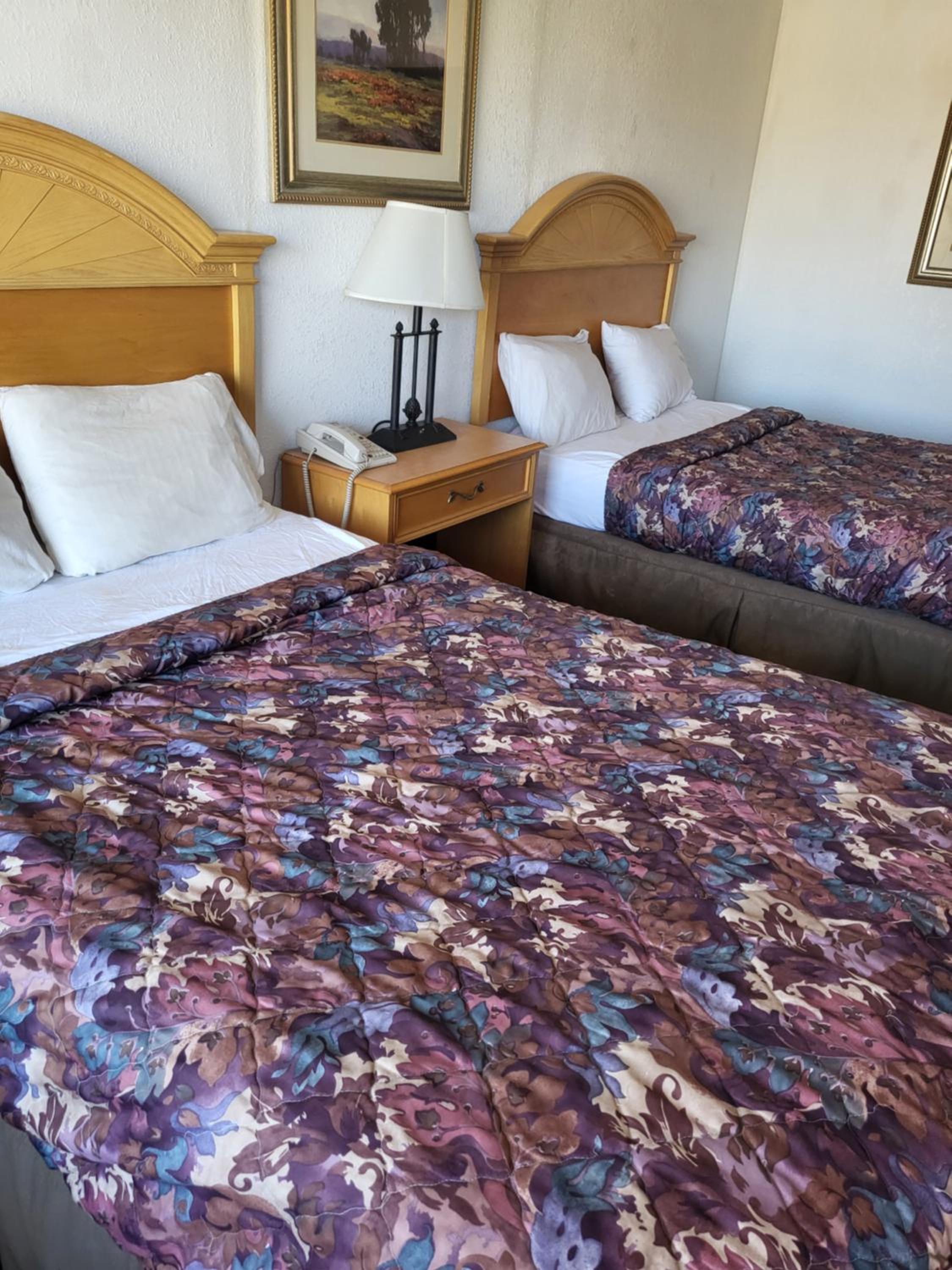 Double Room with Two Double Beds - Non-Smoking - Photo 7