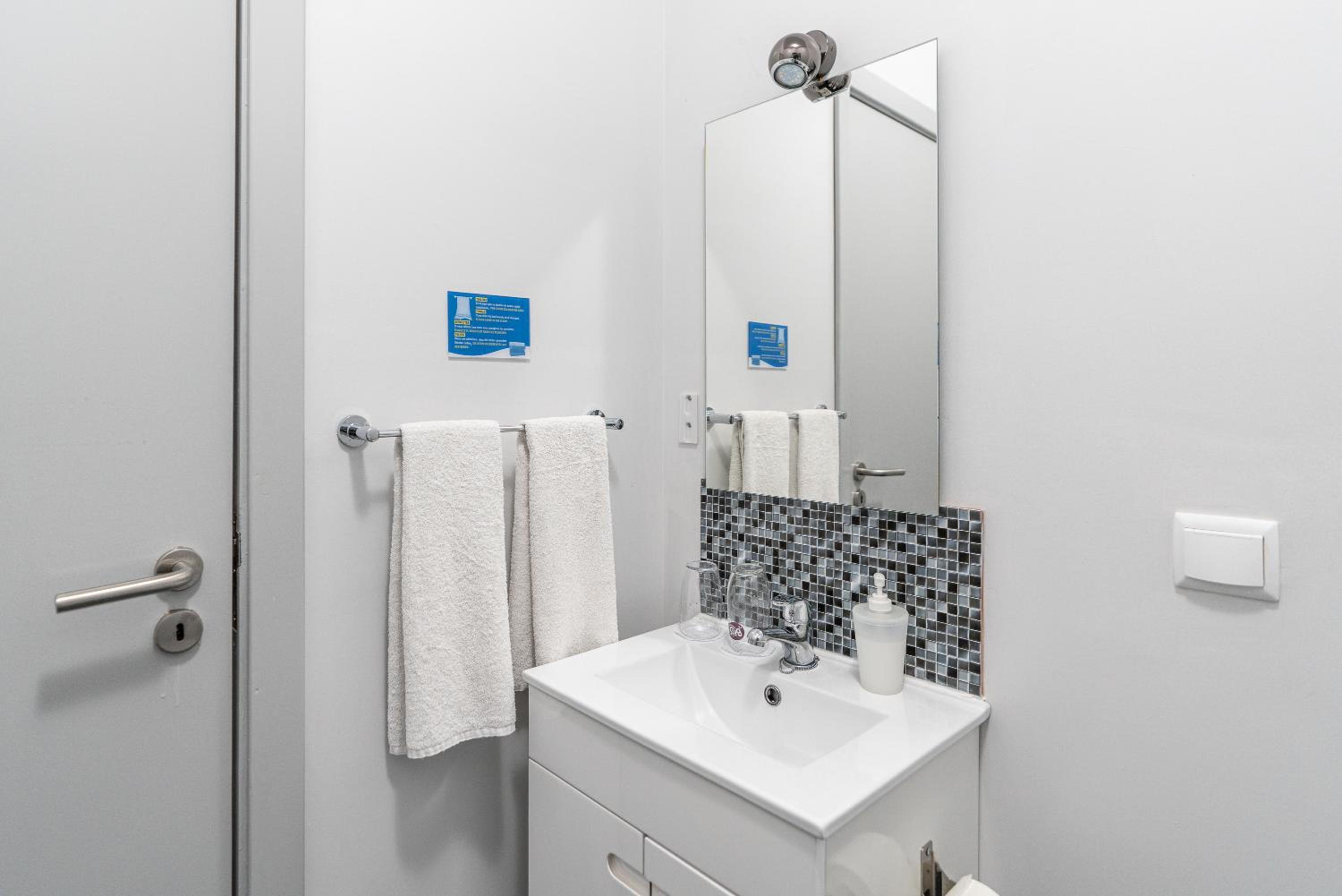 Double or Twin Room photo 3