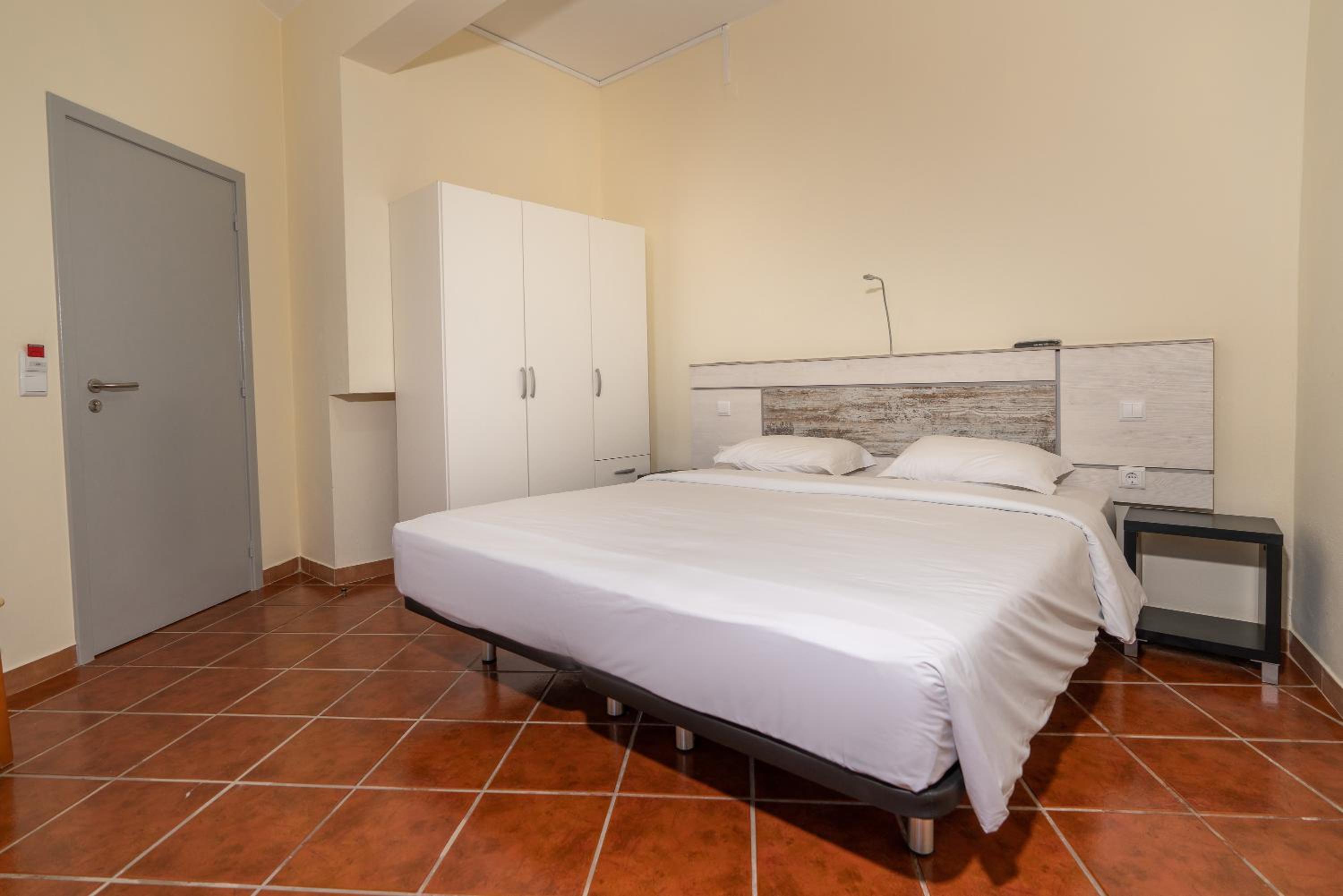 Budget Double Room photo 1