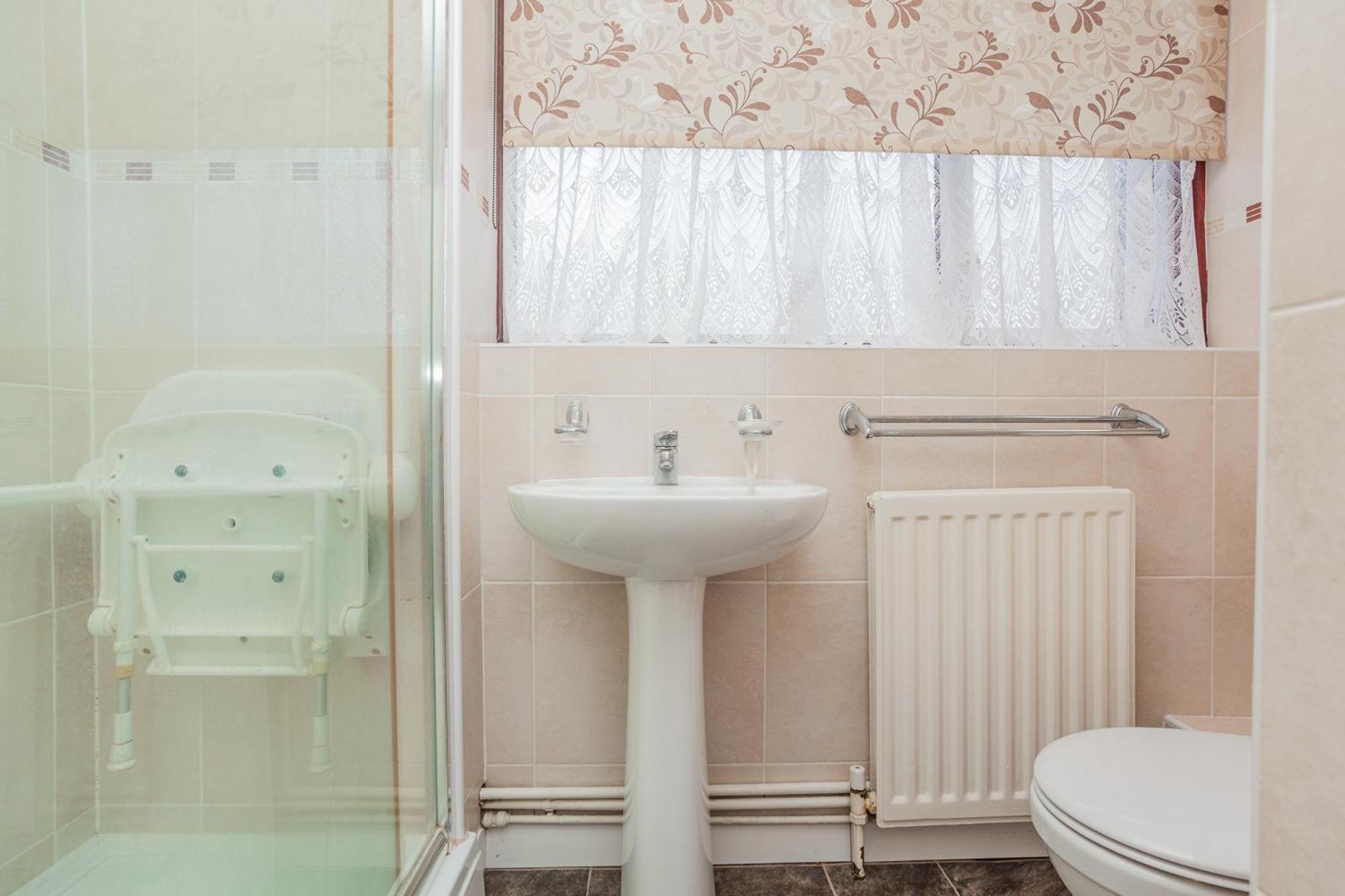 Standard Double Room with Shared Bathroom photo 3