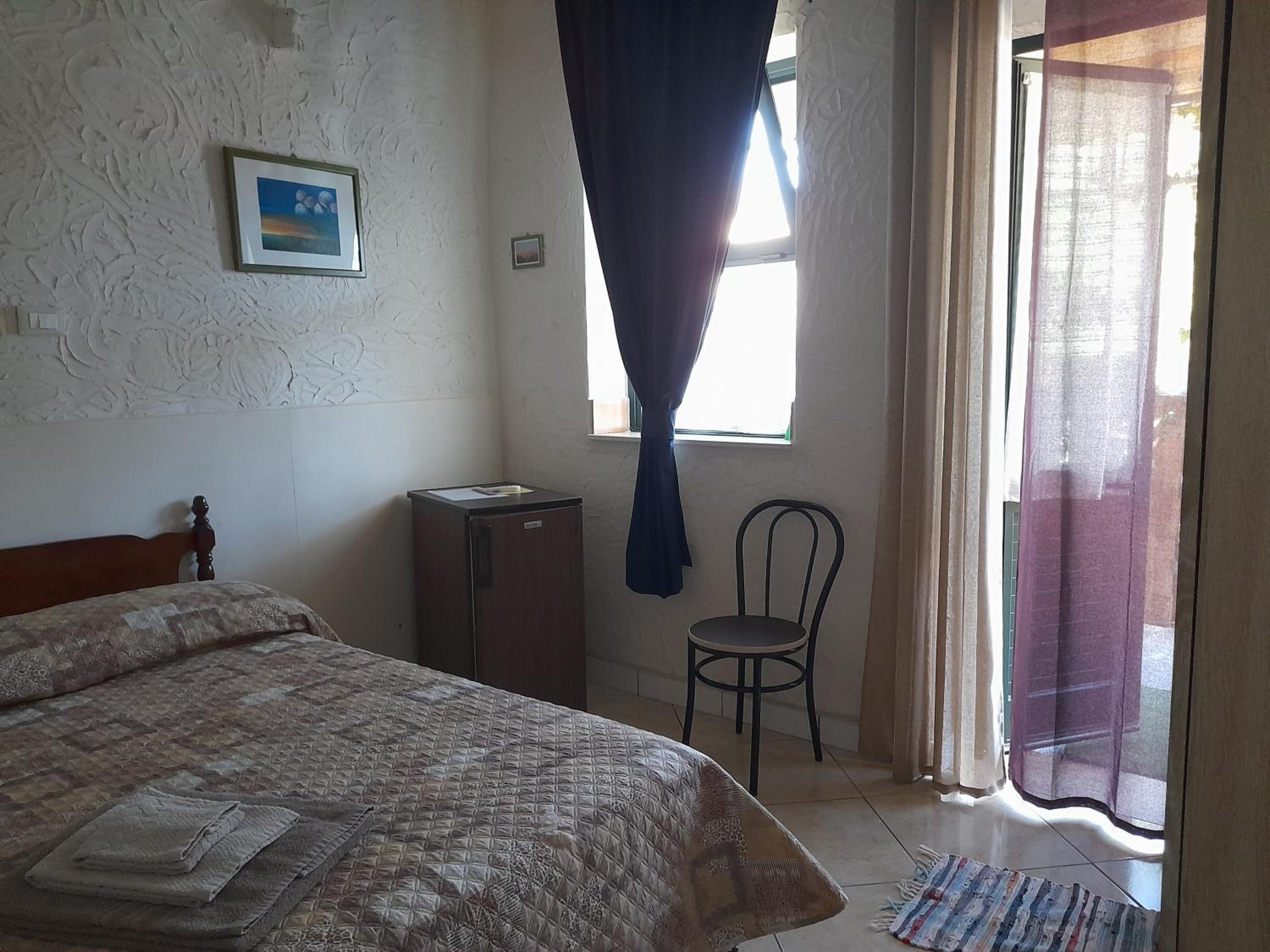 Double Room - Disability Access - Photo 5