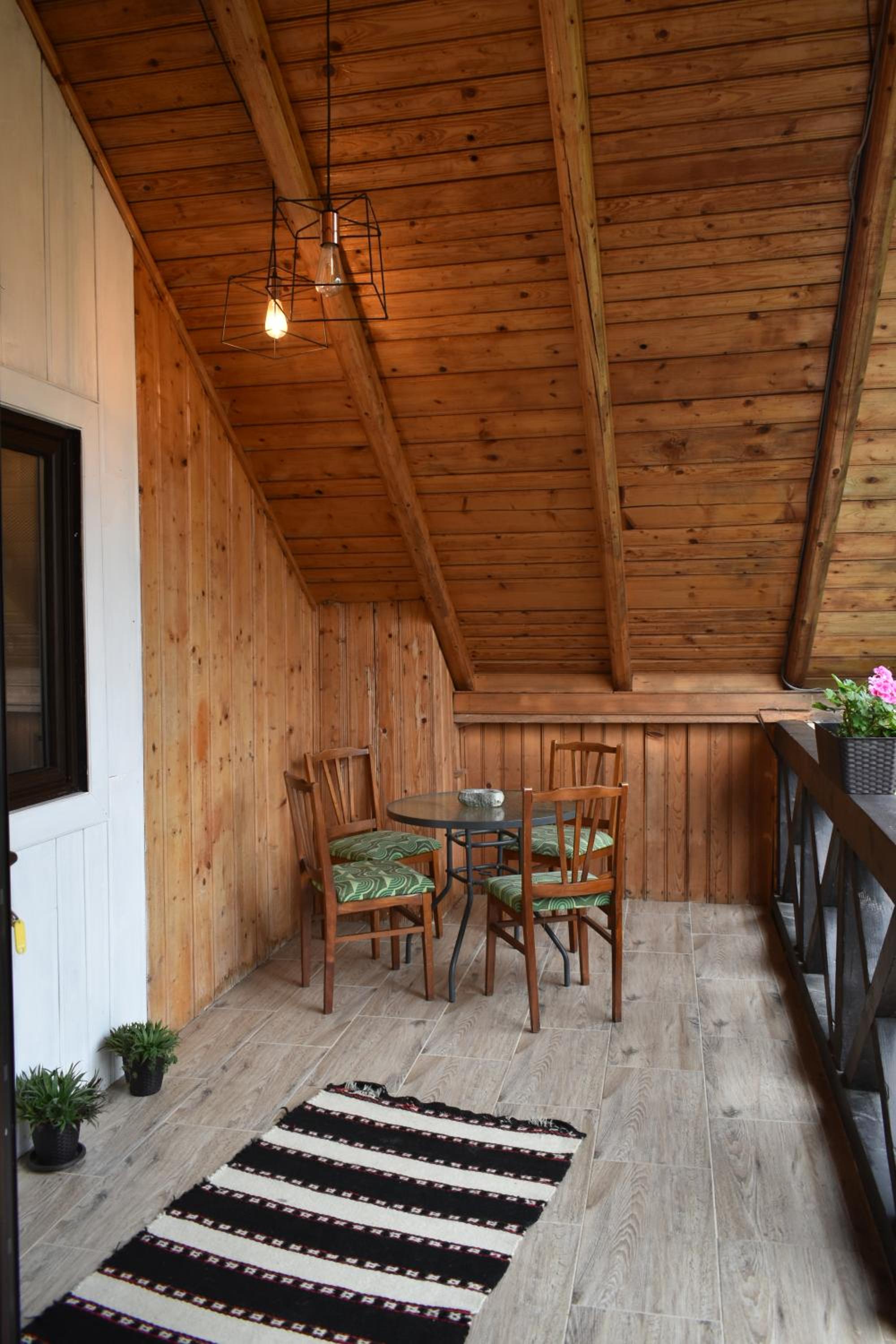 Family Room with Terrace photo 2
