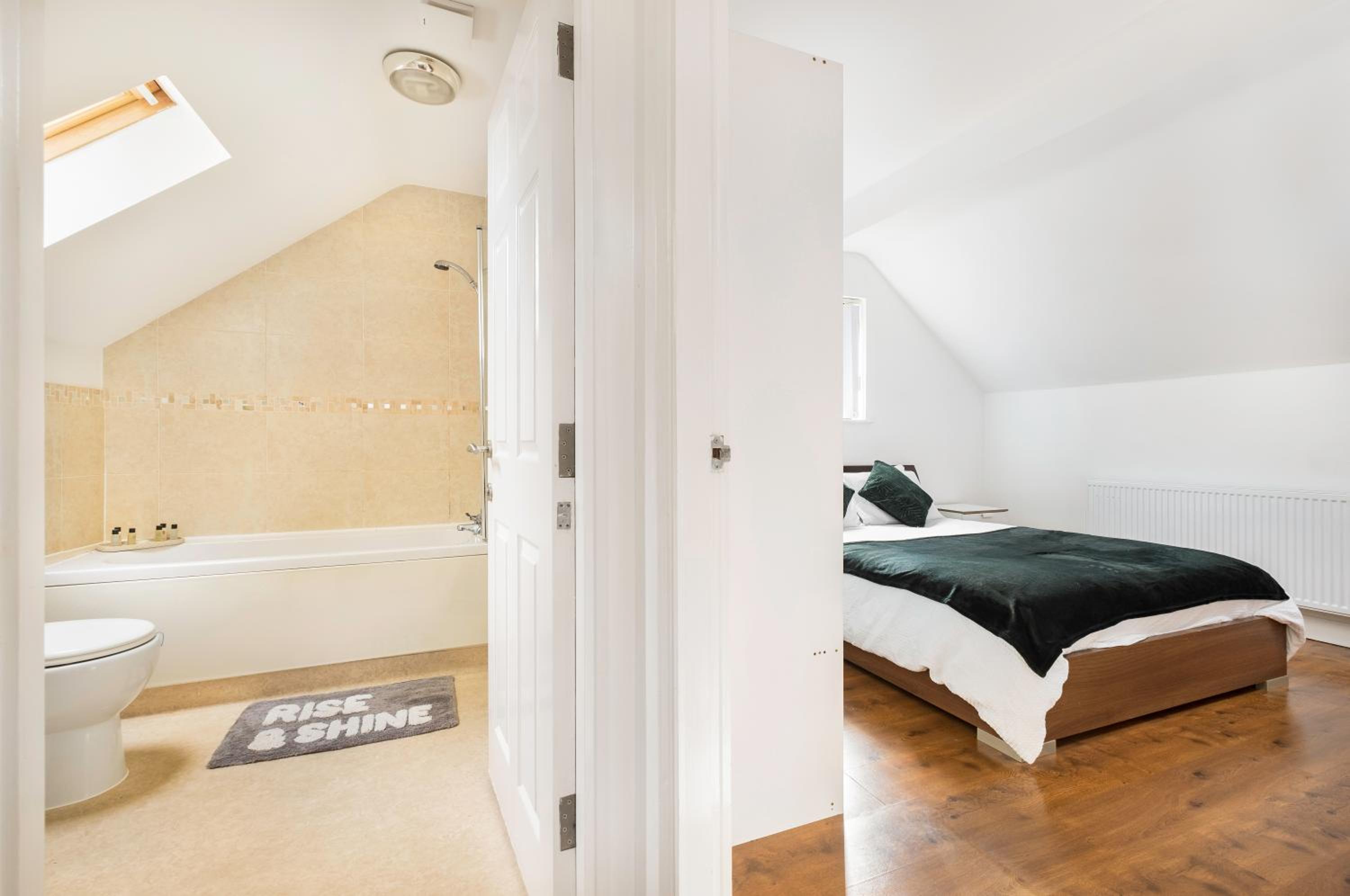 One-Bedroom Apartment - Photo 15