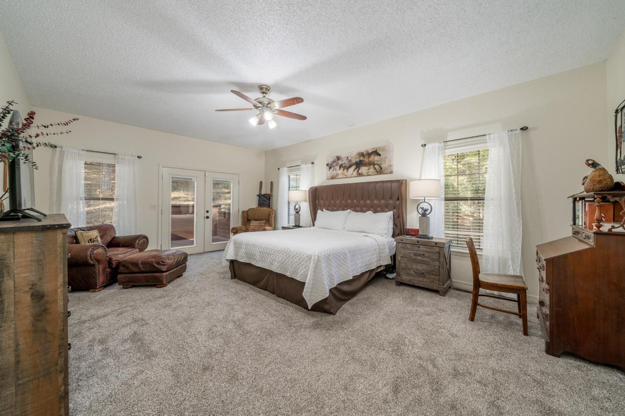 Four-Bedroom House photo 1