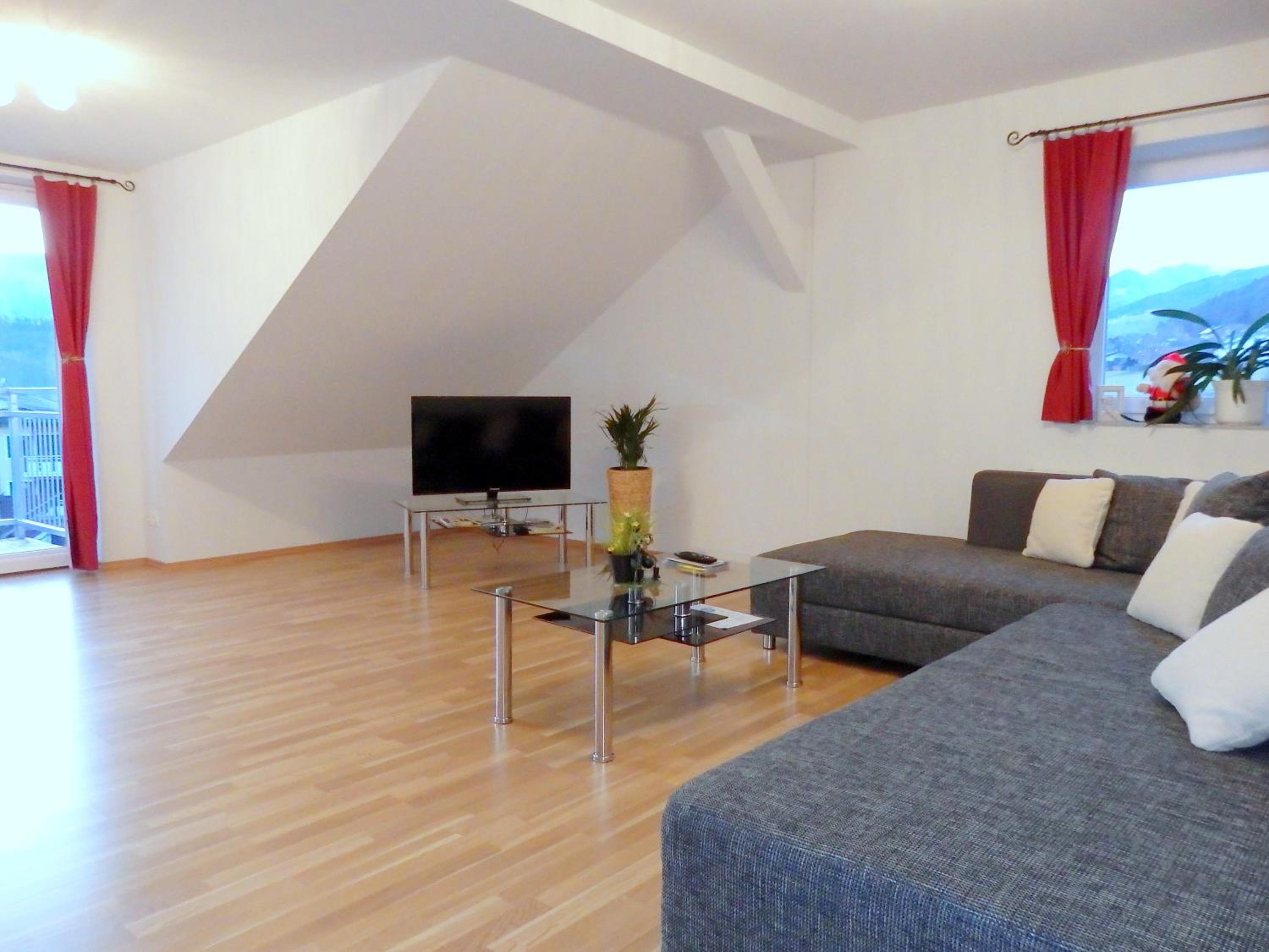 One-Bedroom Apartment with Balcony photo 1
