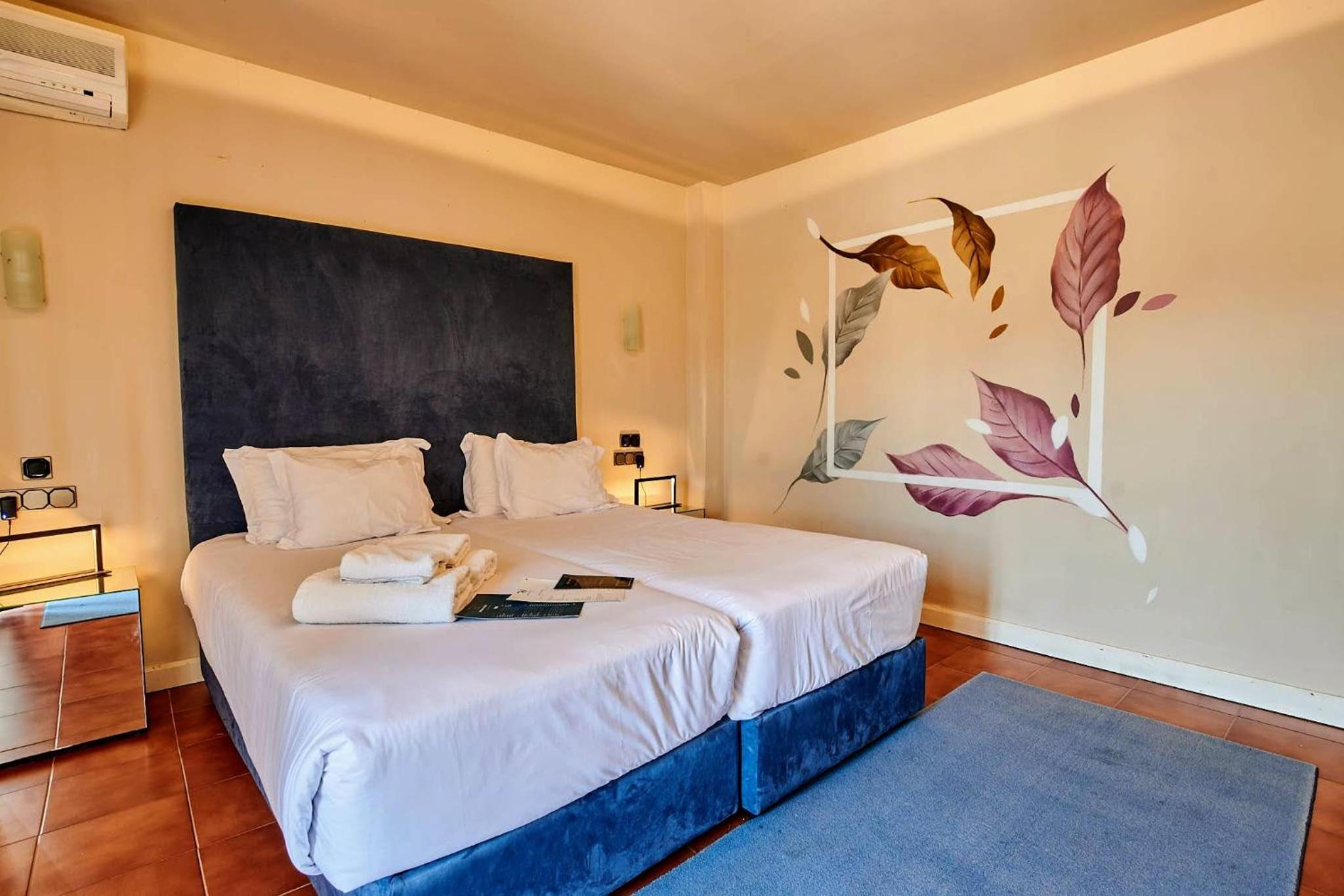 Deluxe Twin Room - Photo 1