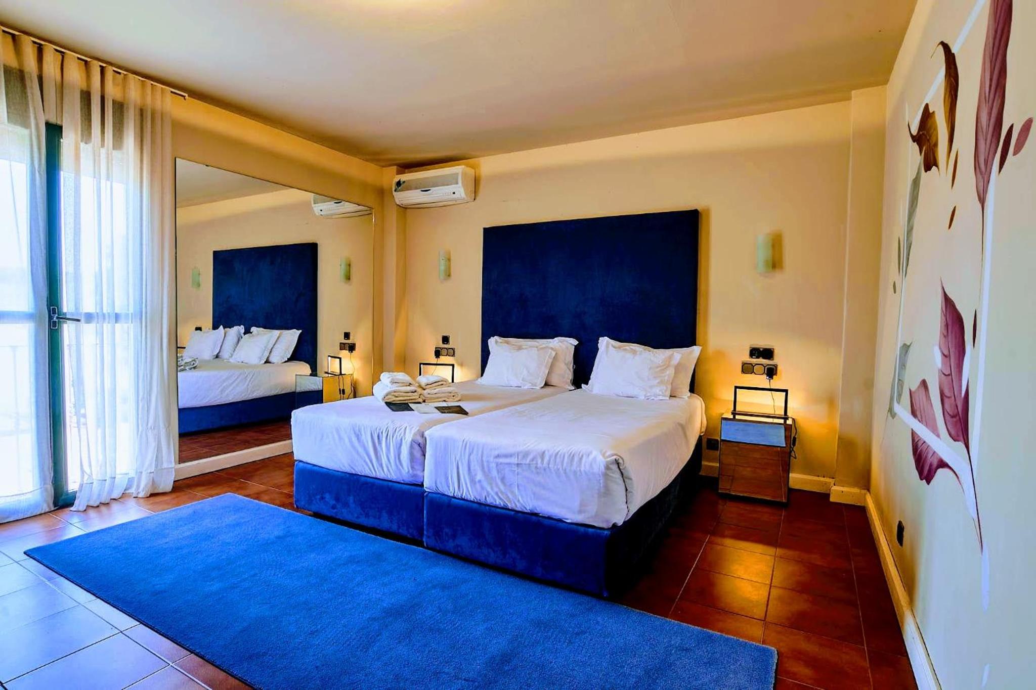 Deluxe Twin Room - Photo 4