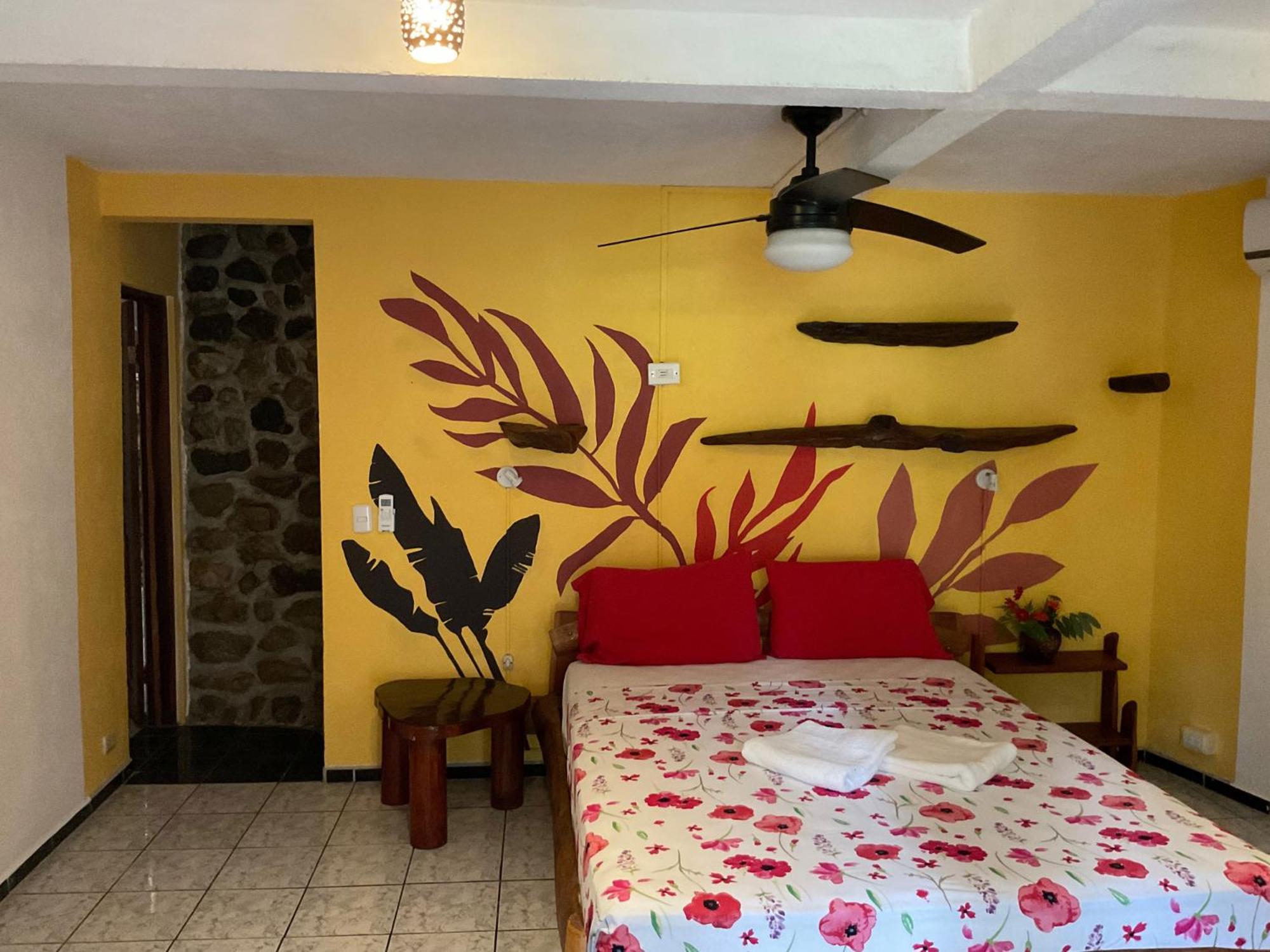 Double Room with Private Bathroom photo 1