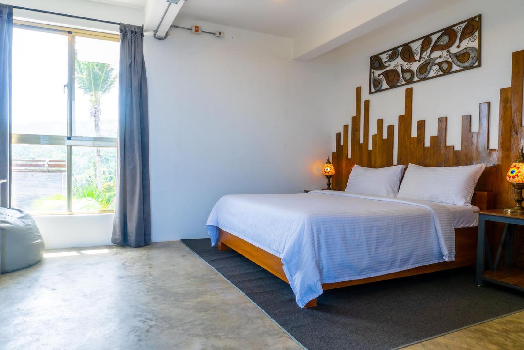 Deluxe King Suite - Photo 1