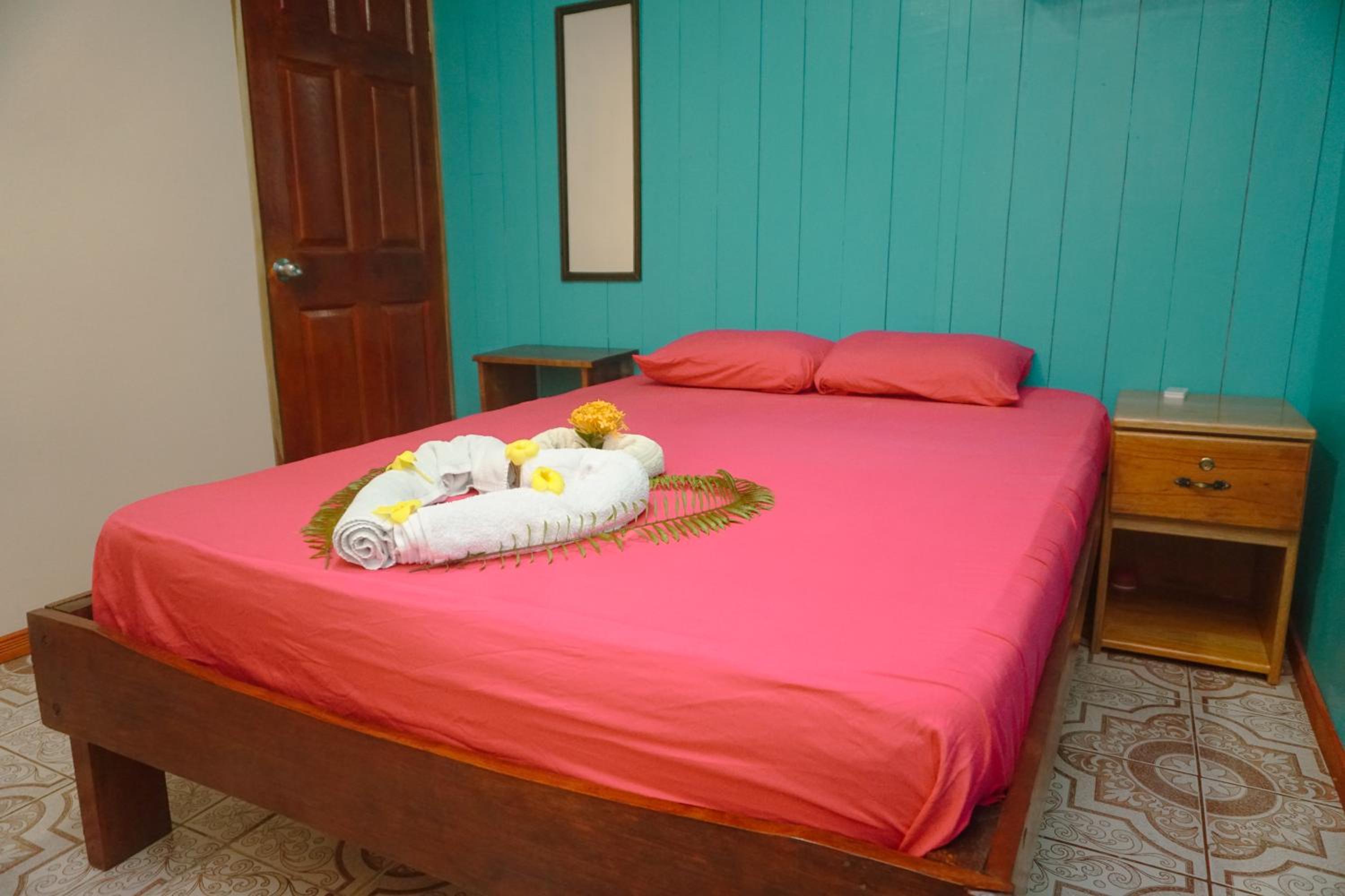 Double Room with Private Bathroom photo 2