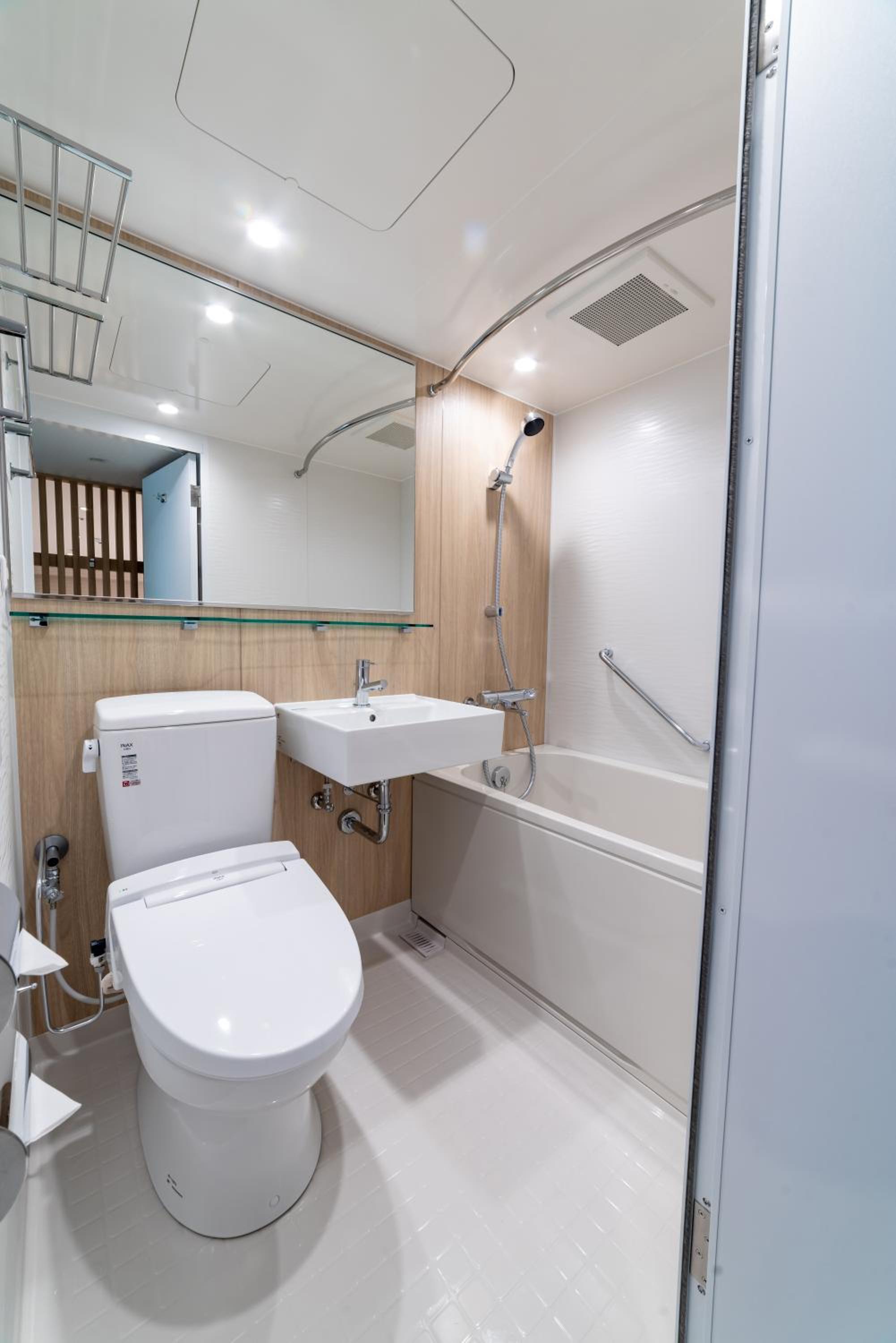 Superior Triple Room - Non-Smoking photo 2