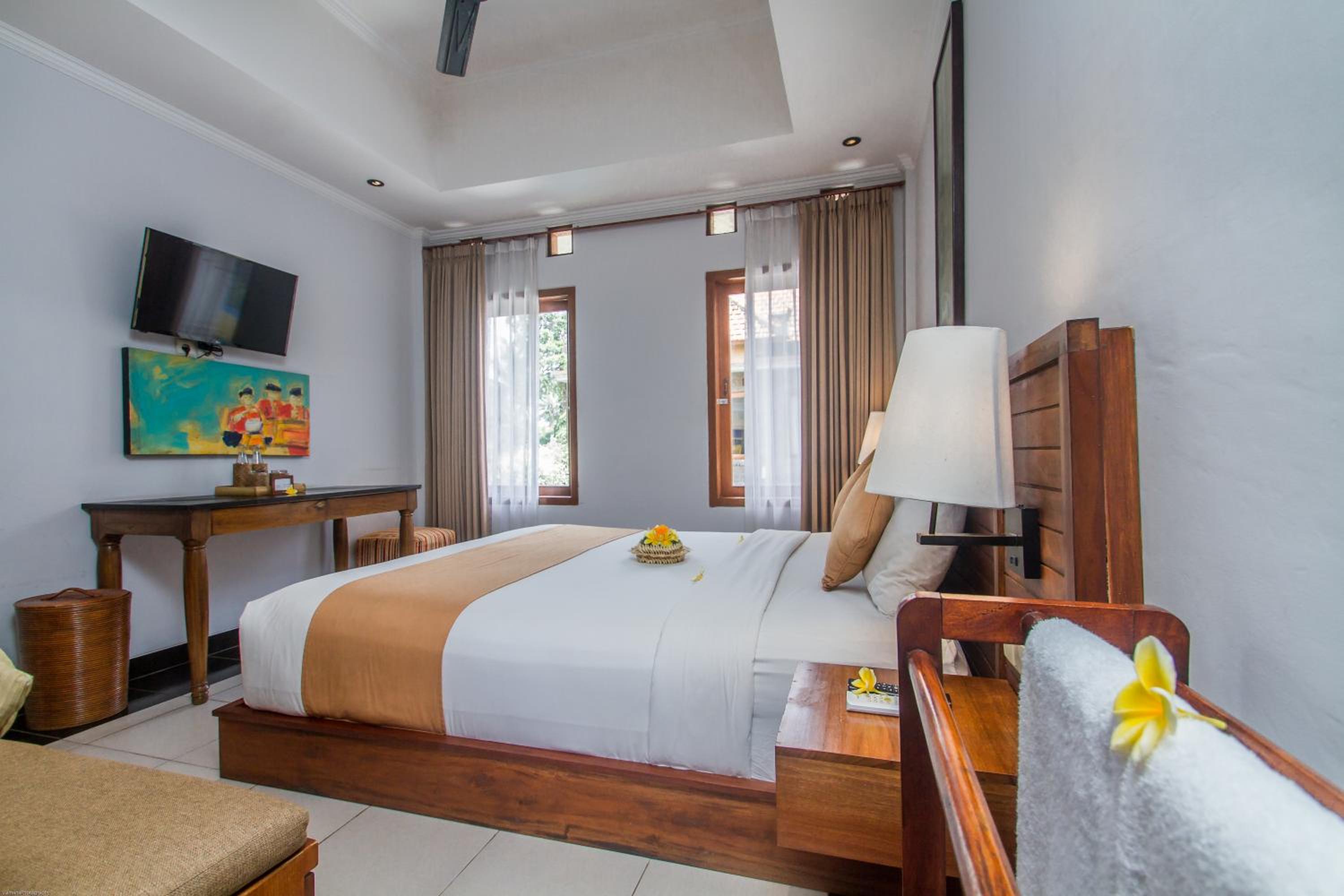 Deluxe Room - Photo 12