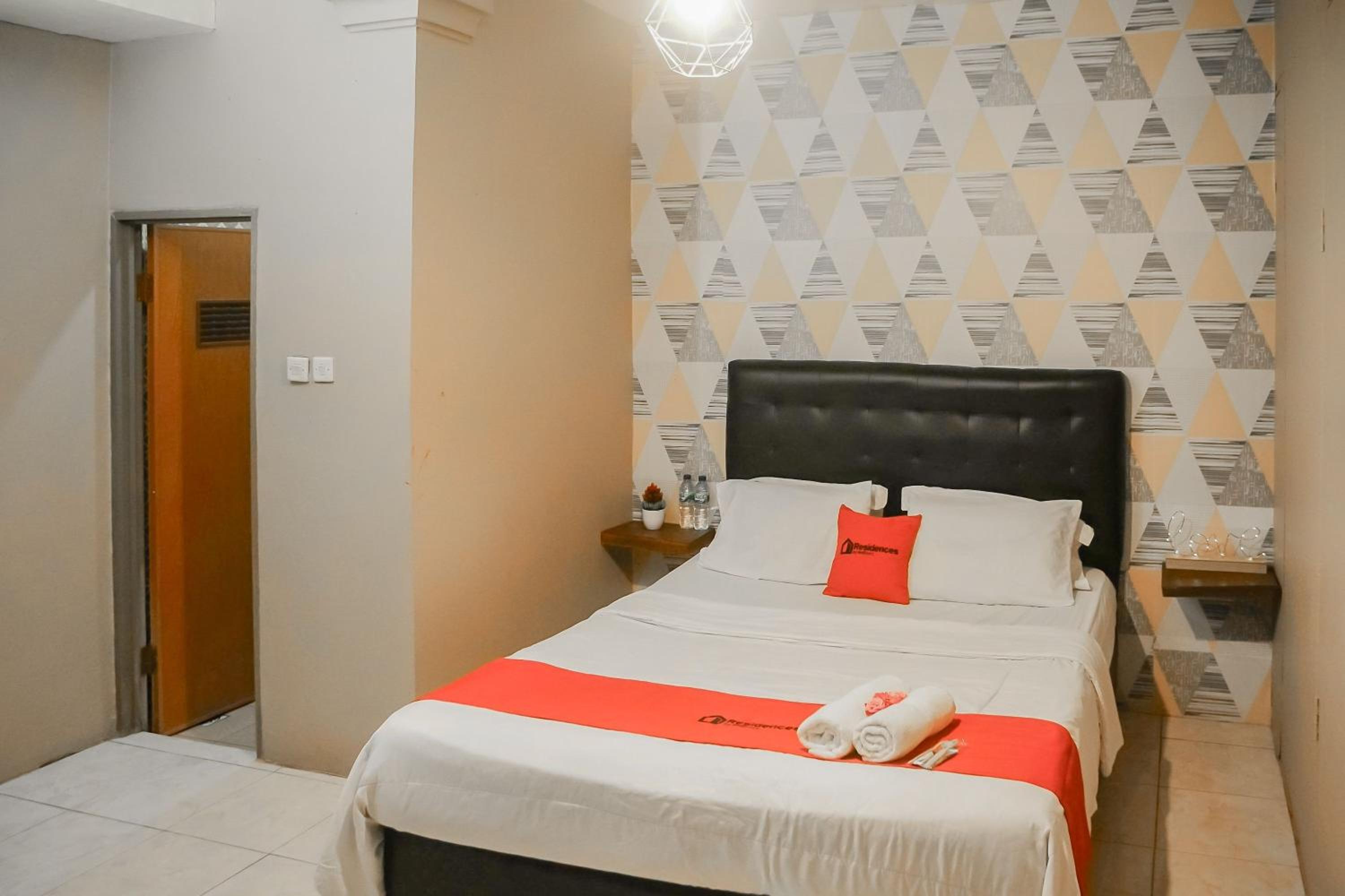 Double Room - Photo 6