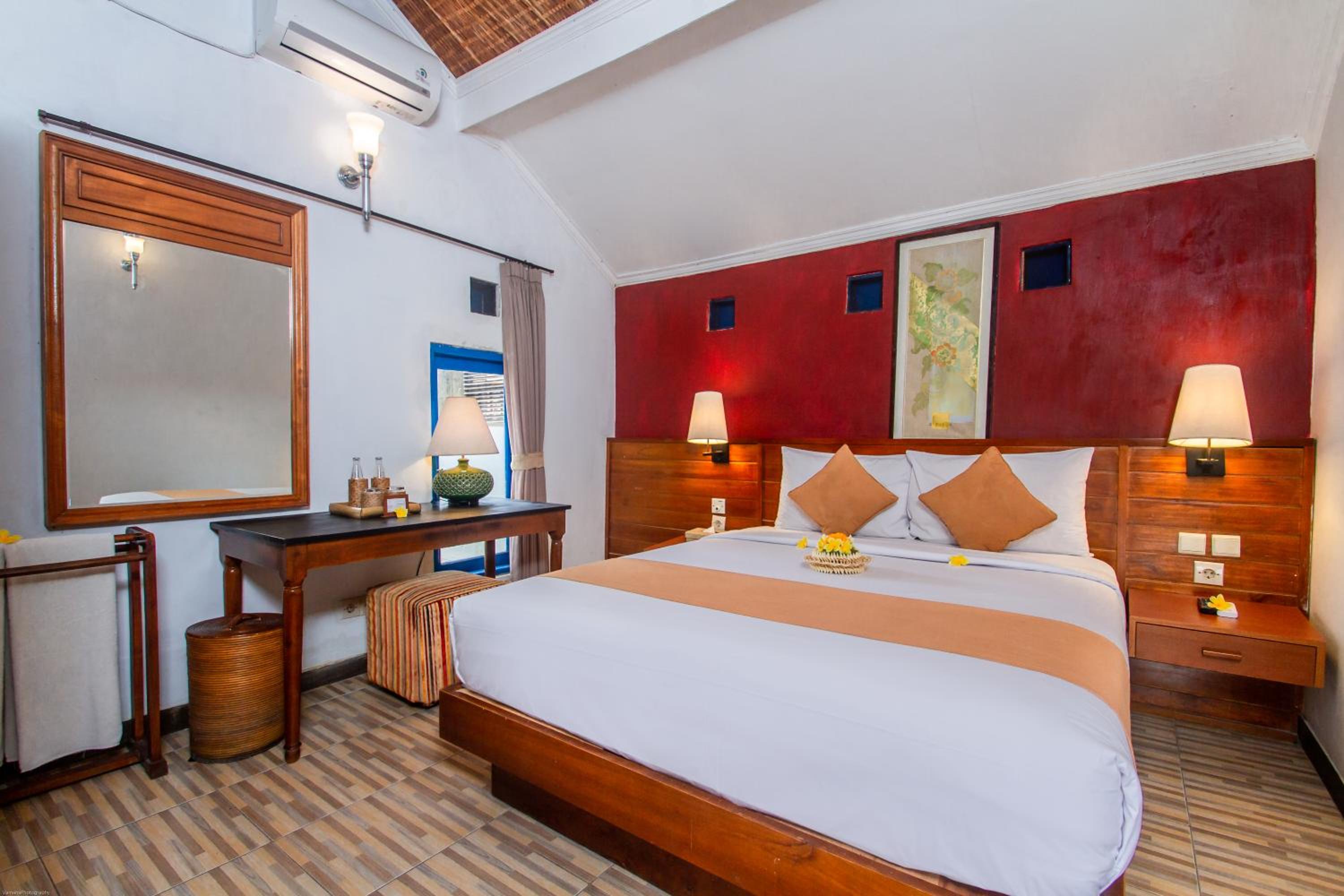Deluxe Room - Photo 11