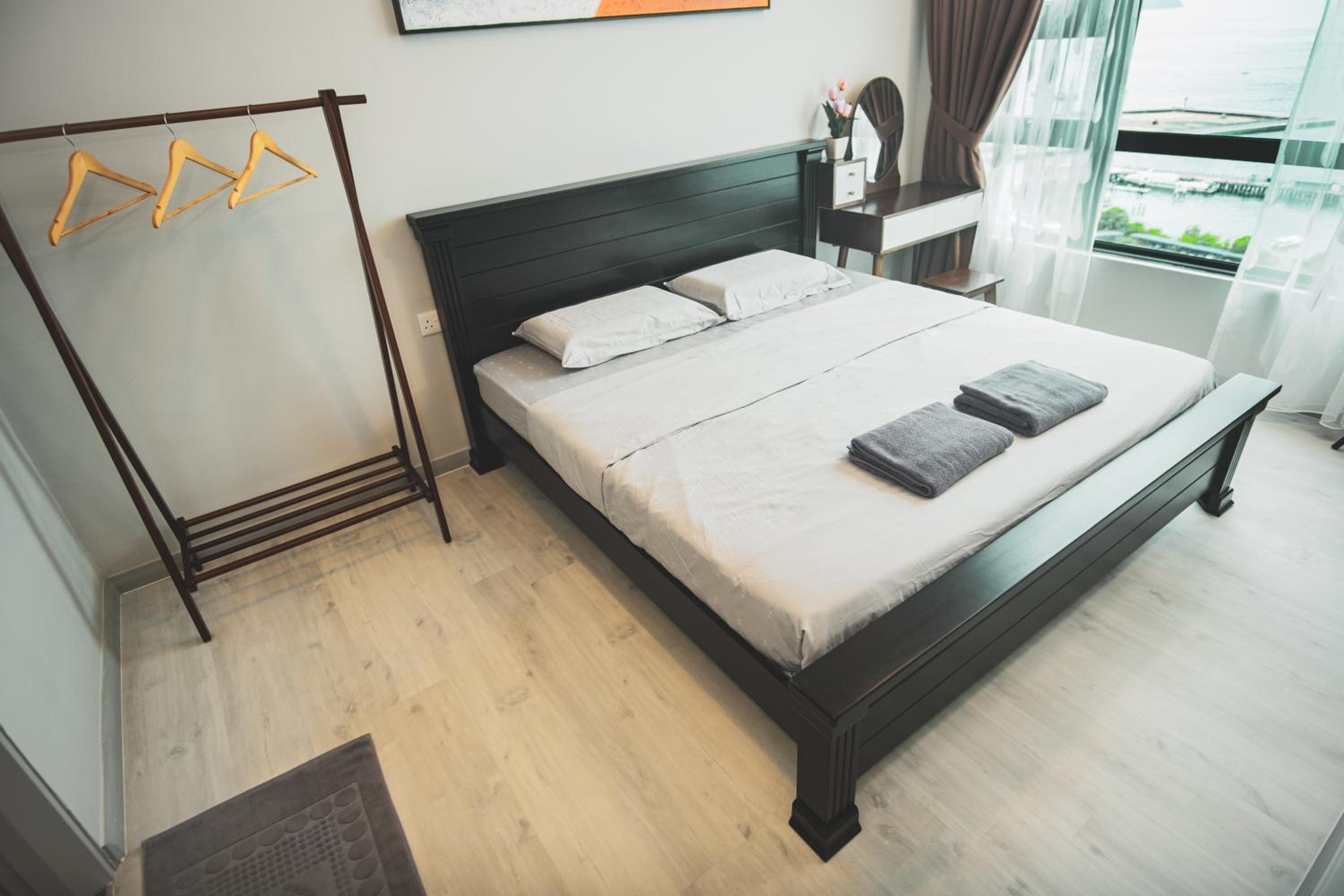 Two-Bedroom Apartment - Photo 20