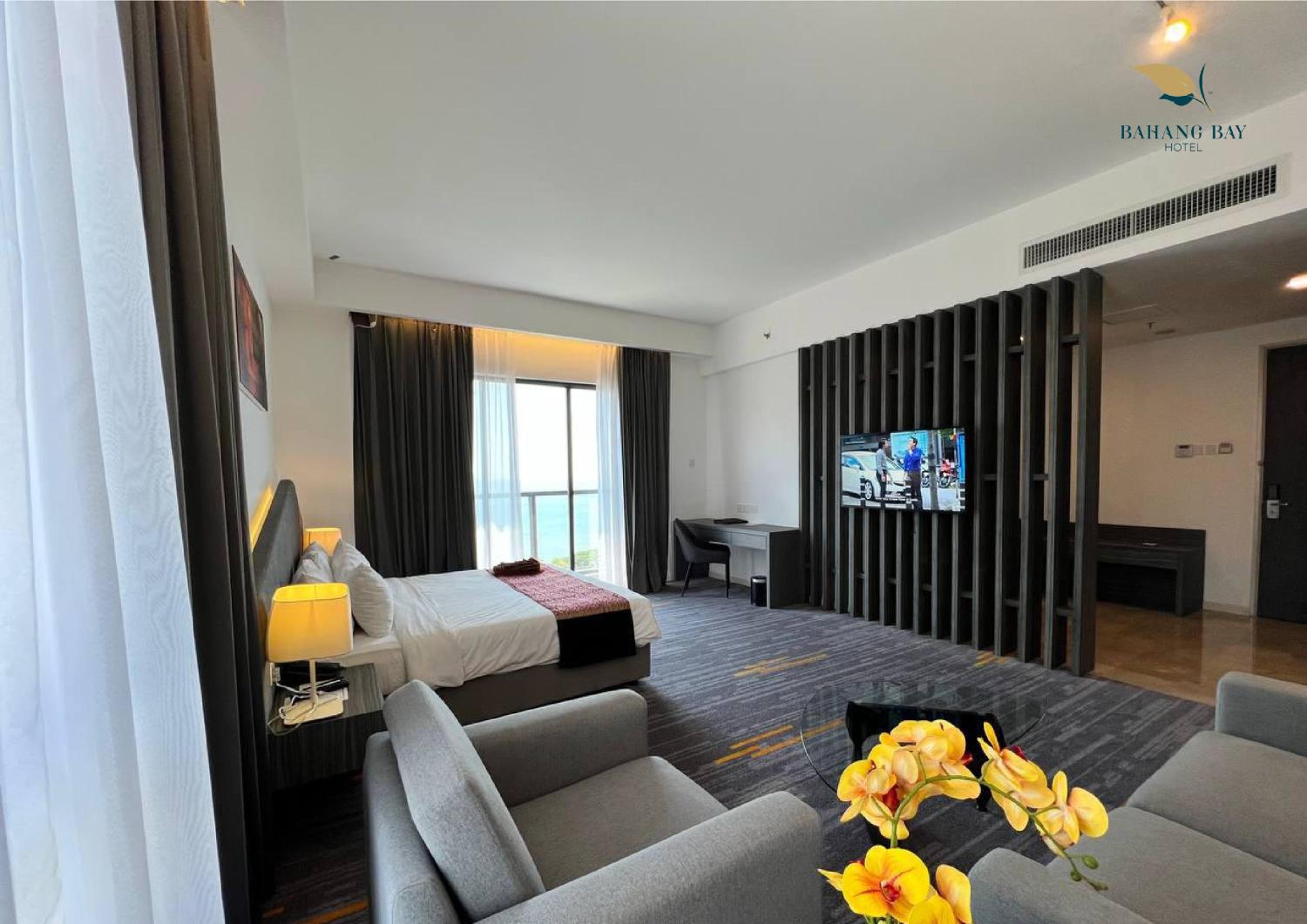 Executive Premier Suite - Photo 9
