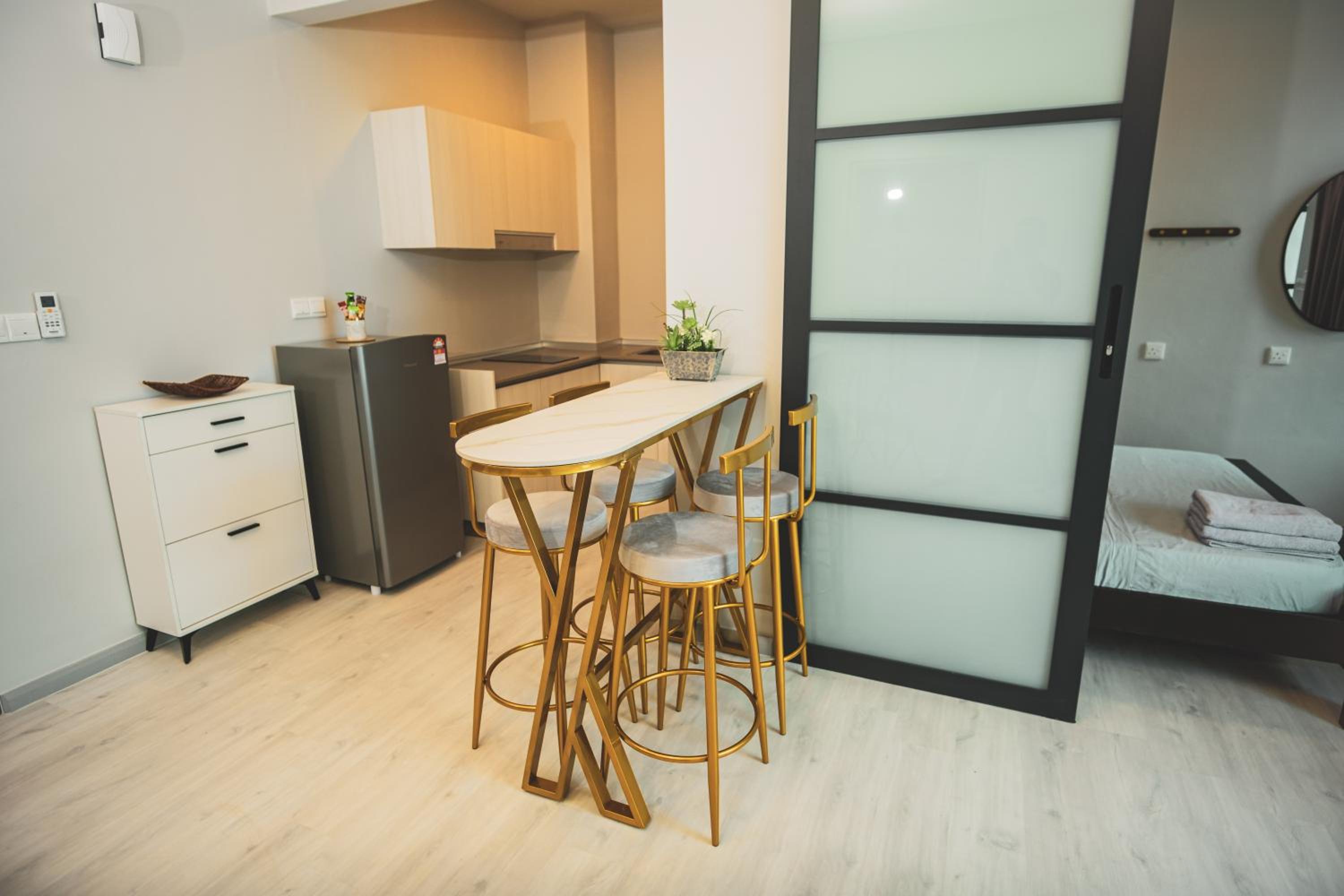 Apartment - Photo 14